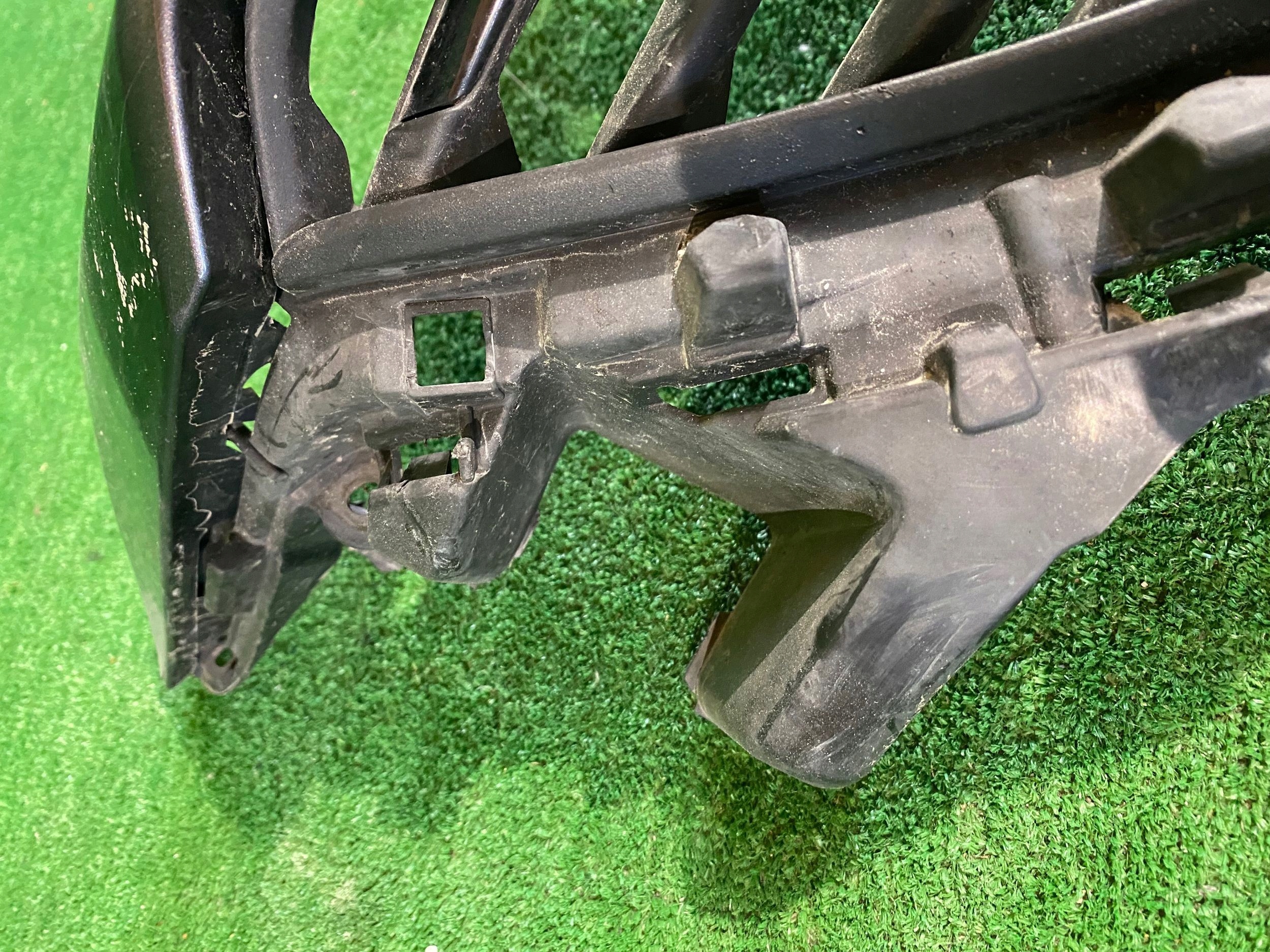 grill visor NOSEK MAZDA 6 GJ