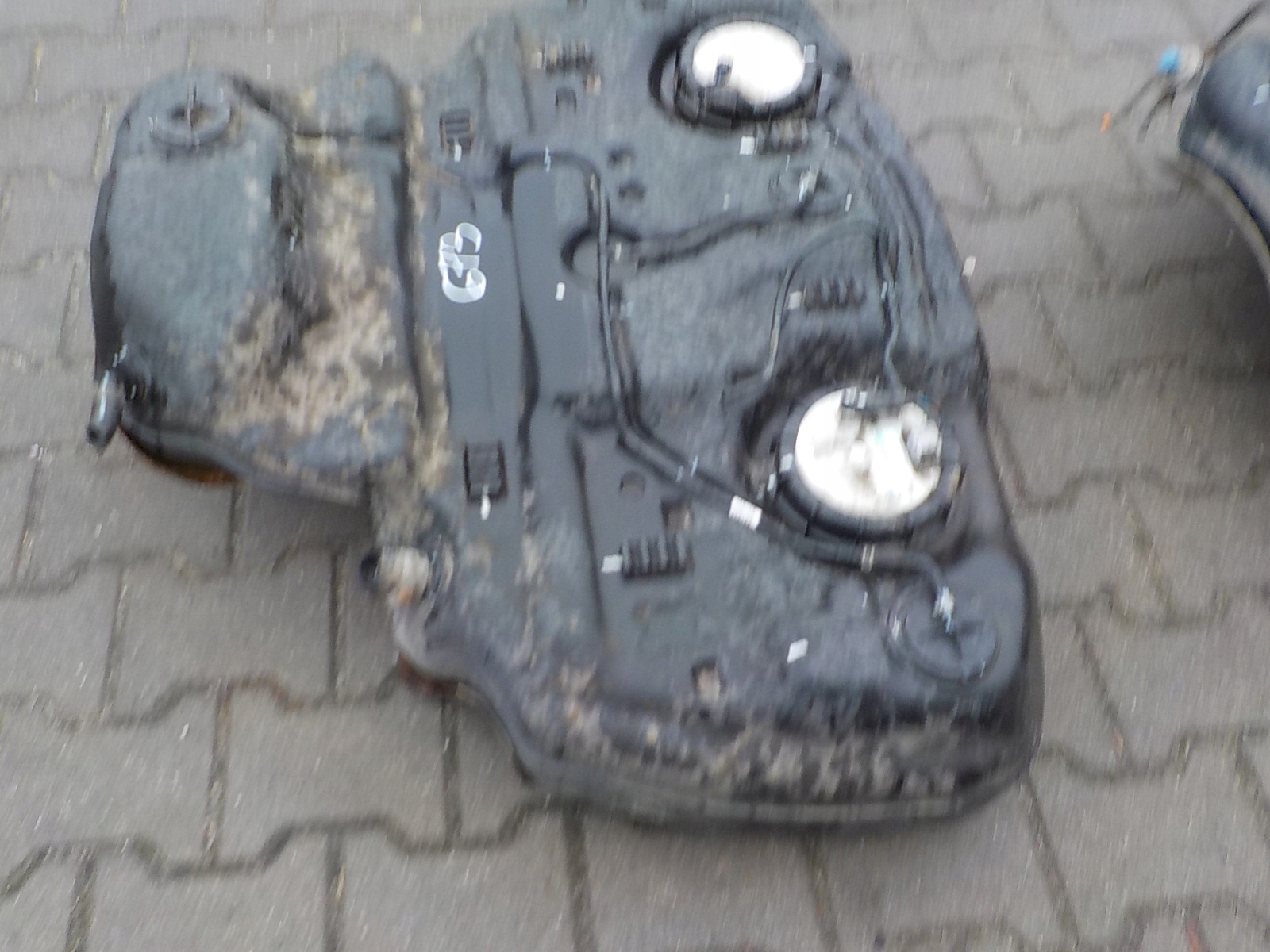 673 SUBARU LEGACY V 2009 -2013 2.0B tank
