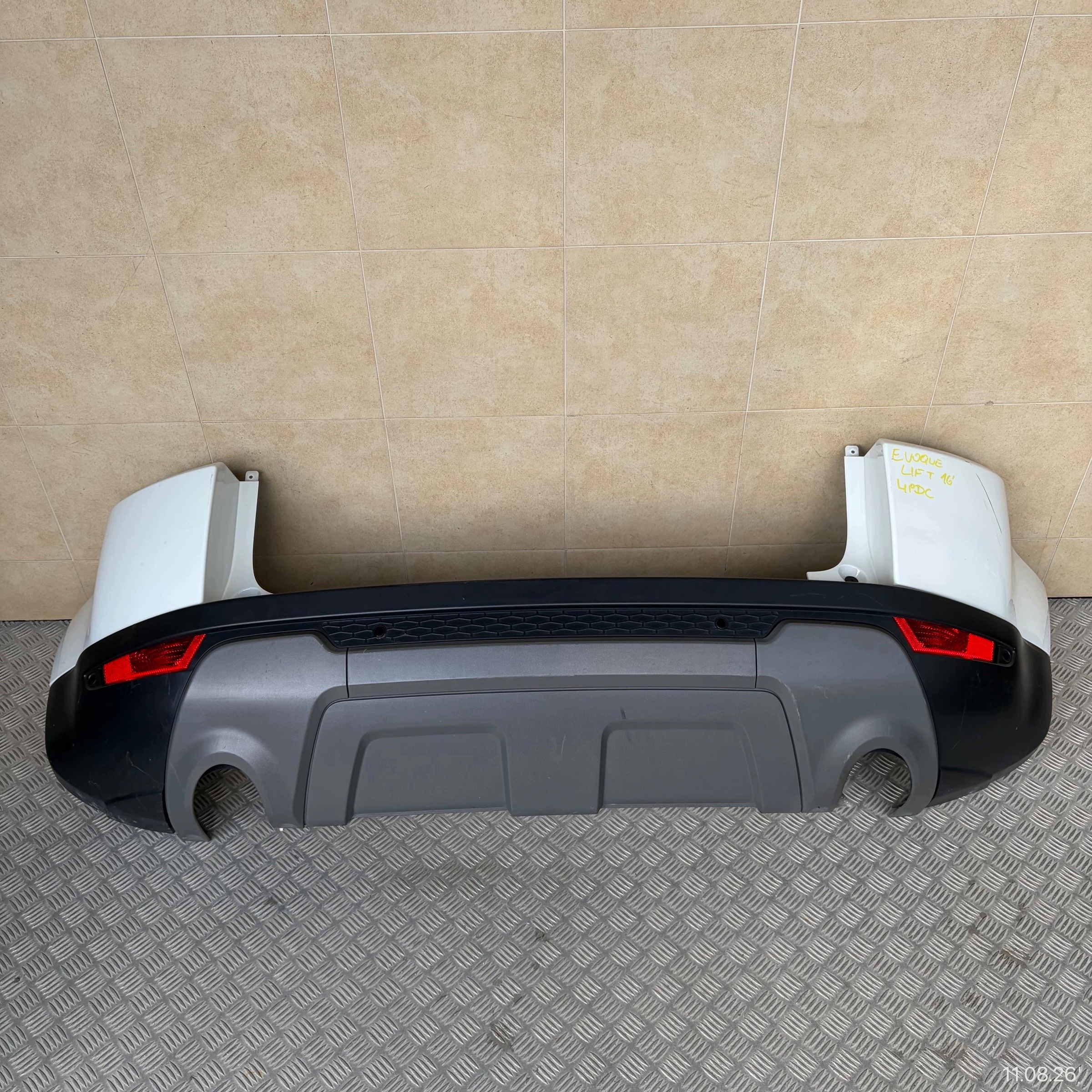 bumper rear LAND ROVER RANGE ROVER EVOQUE LIFT 2016 ROK 4 PDC