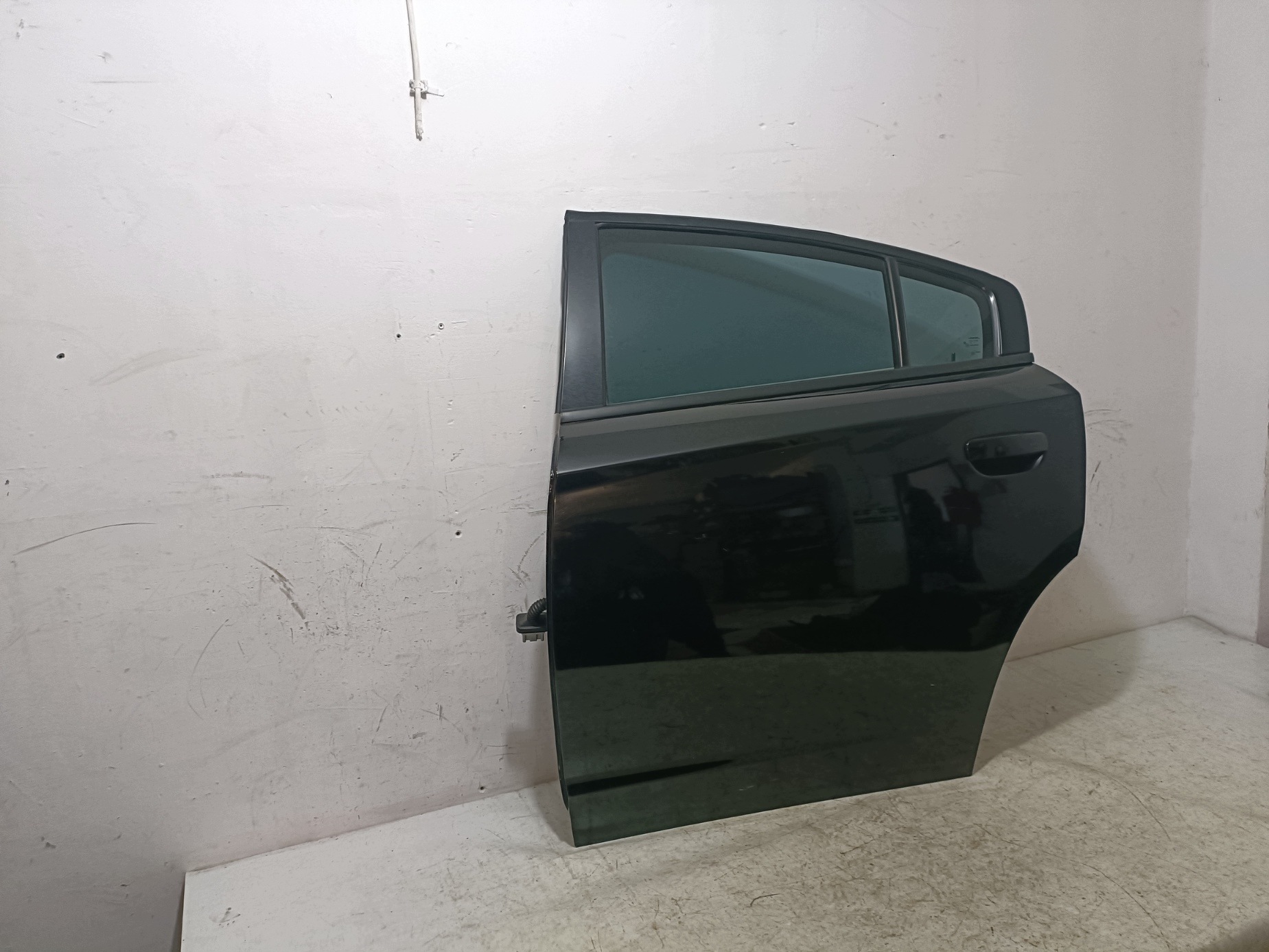 DODGE CHARGER 2019- door left rear part rear. PX8 complete