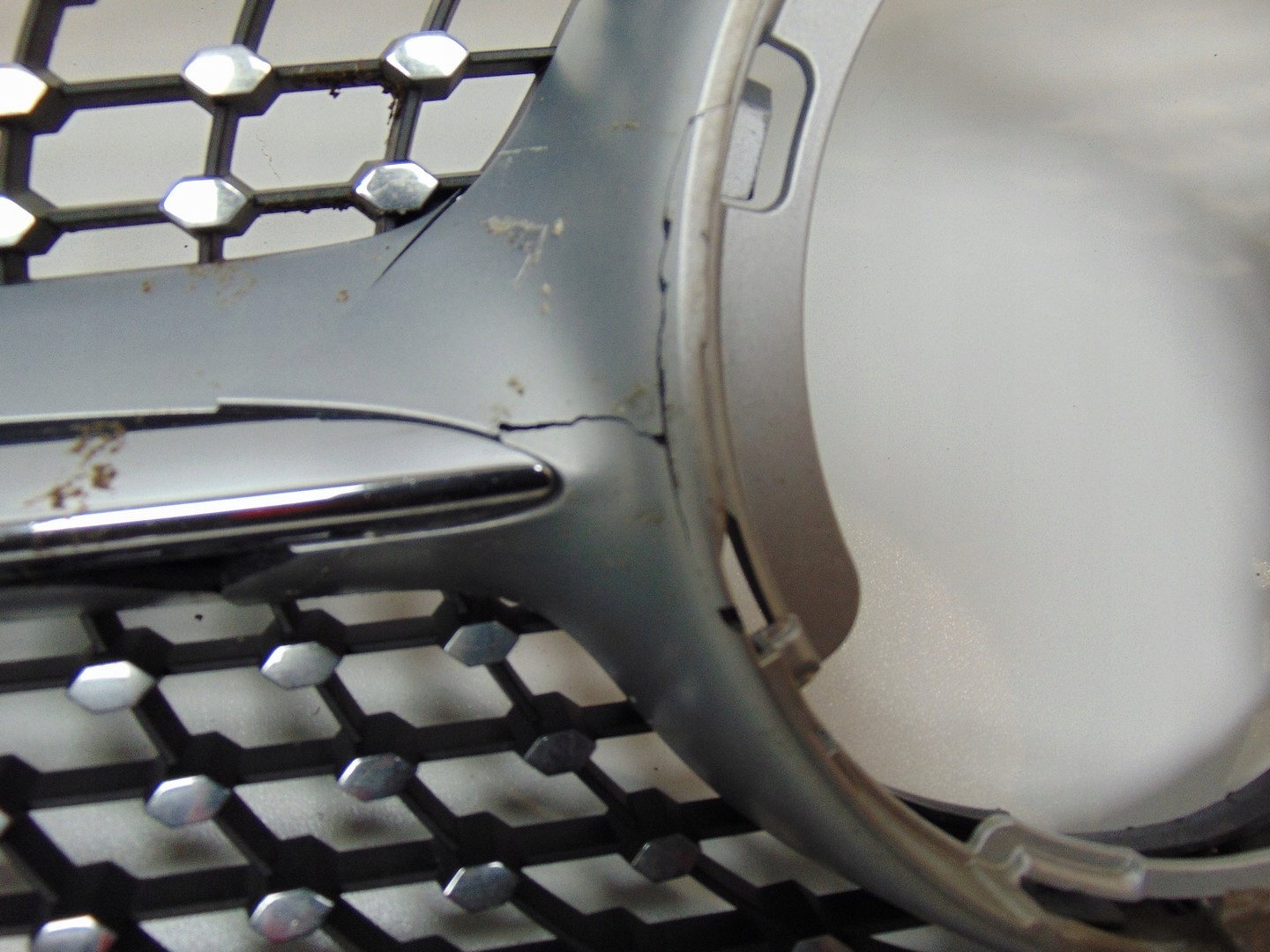 Mercedes-Benz C-Klasse W205 Kühlergrill FRONTGRILL Kühlergitter A2058802104 - Thumbnail 9