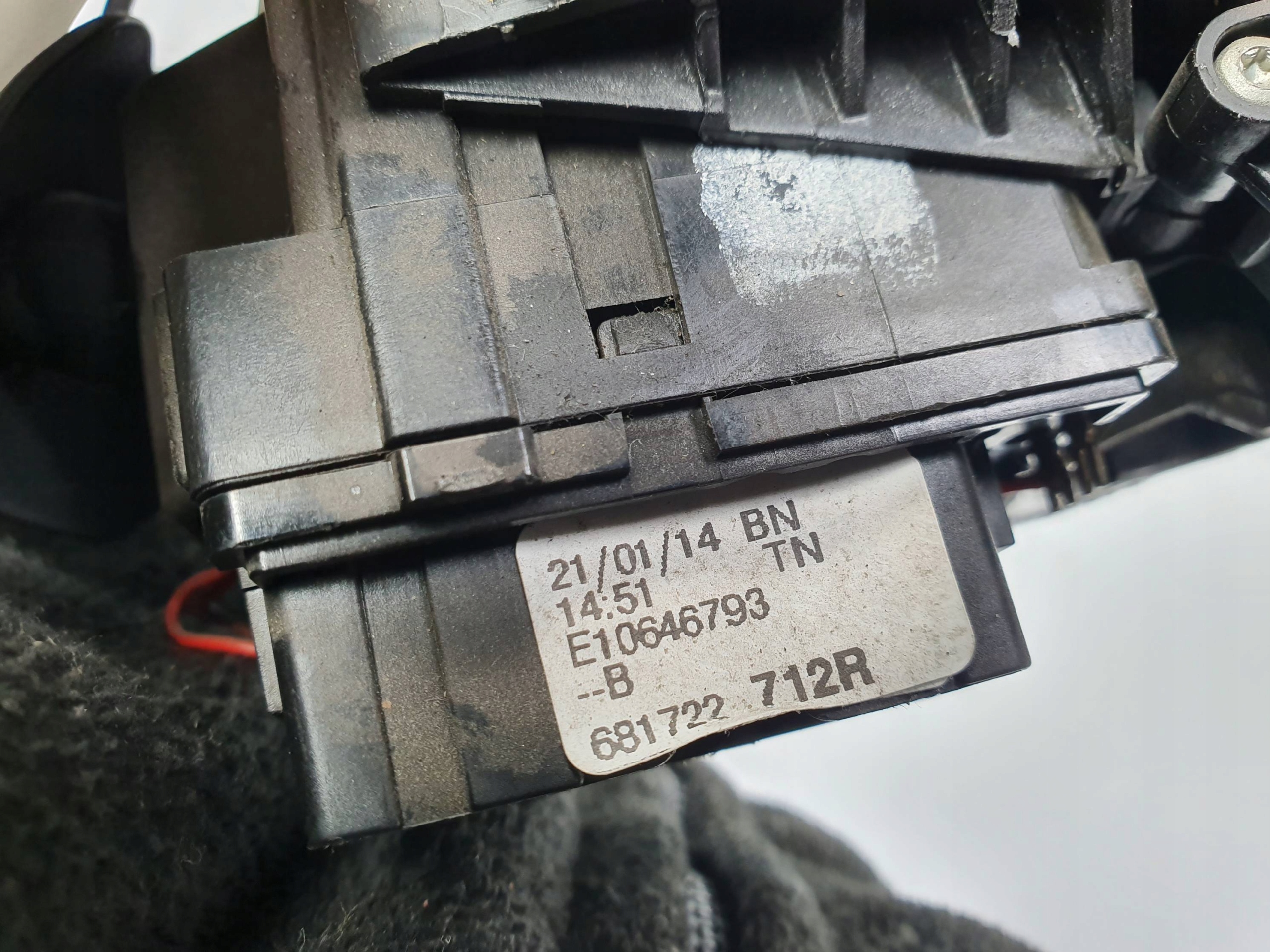 steering wheel levers and controls DACIA DOKKER
