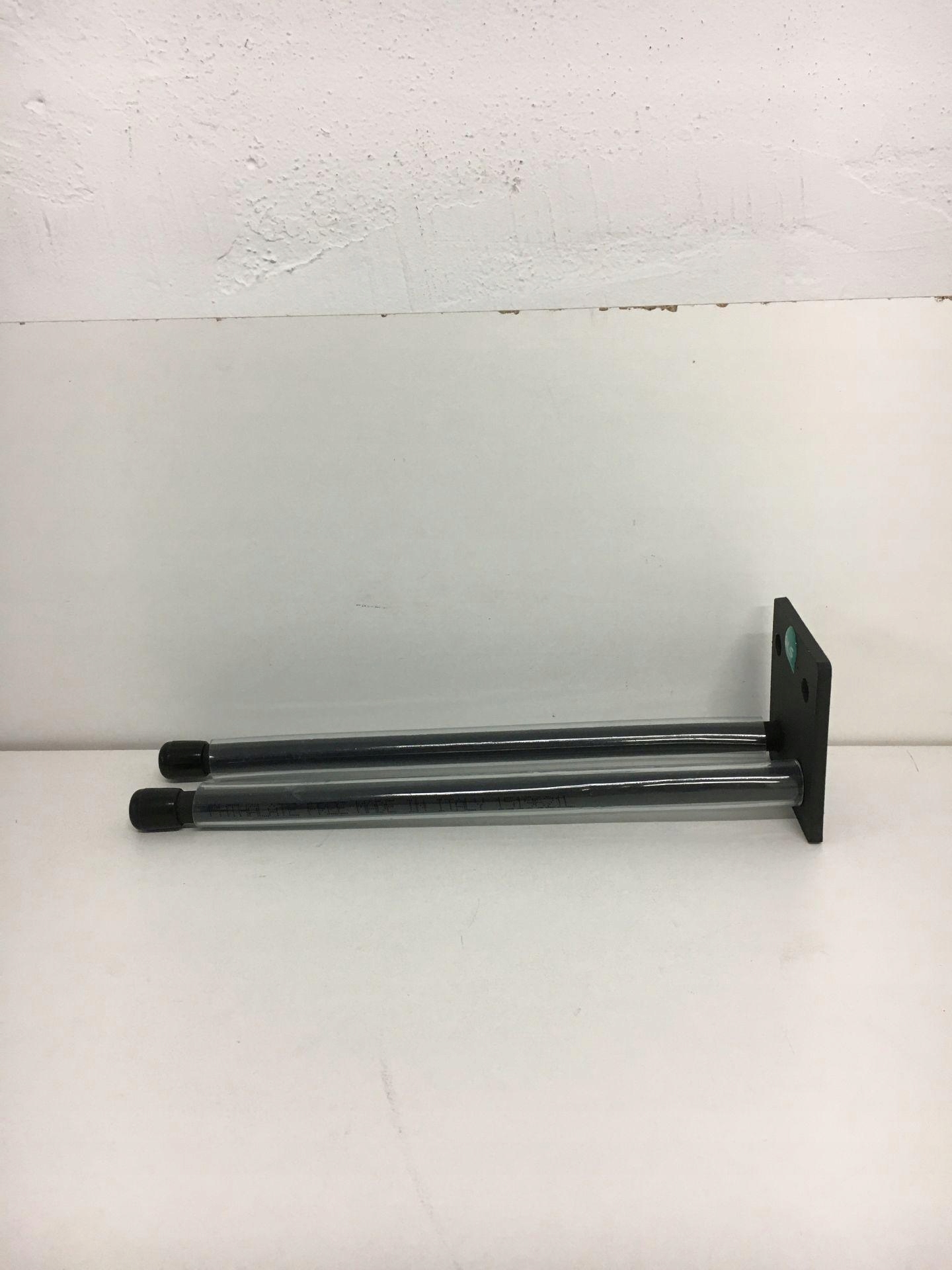 QLS UCHWYT ŚCIENNY NA NARTY N2 22 CM Marka QLS