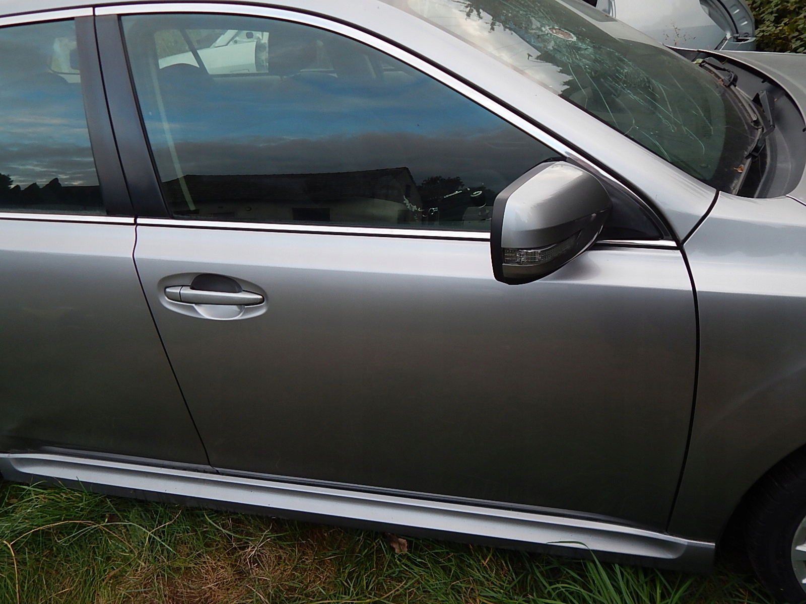 SUBARU LEGACY V 09-14 R DRZWI PRAWY PRZOD C6Z