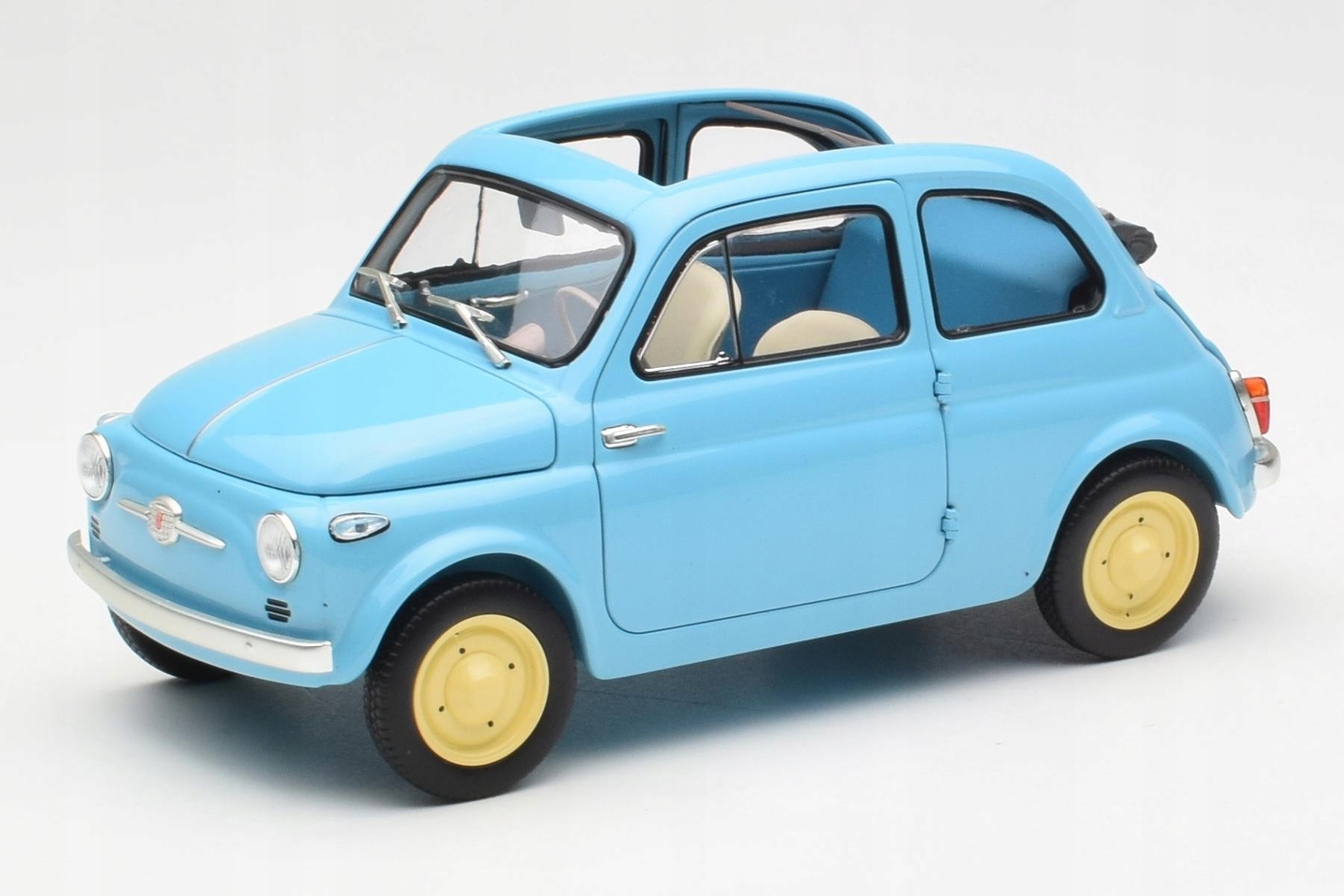 Fiat Nuova 500 Celeste Blue Kyosho 1/18