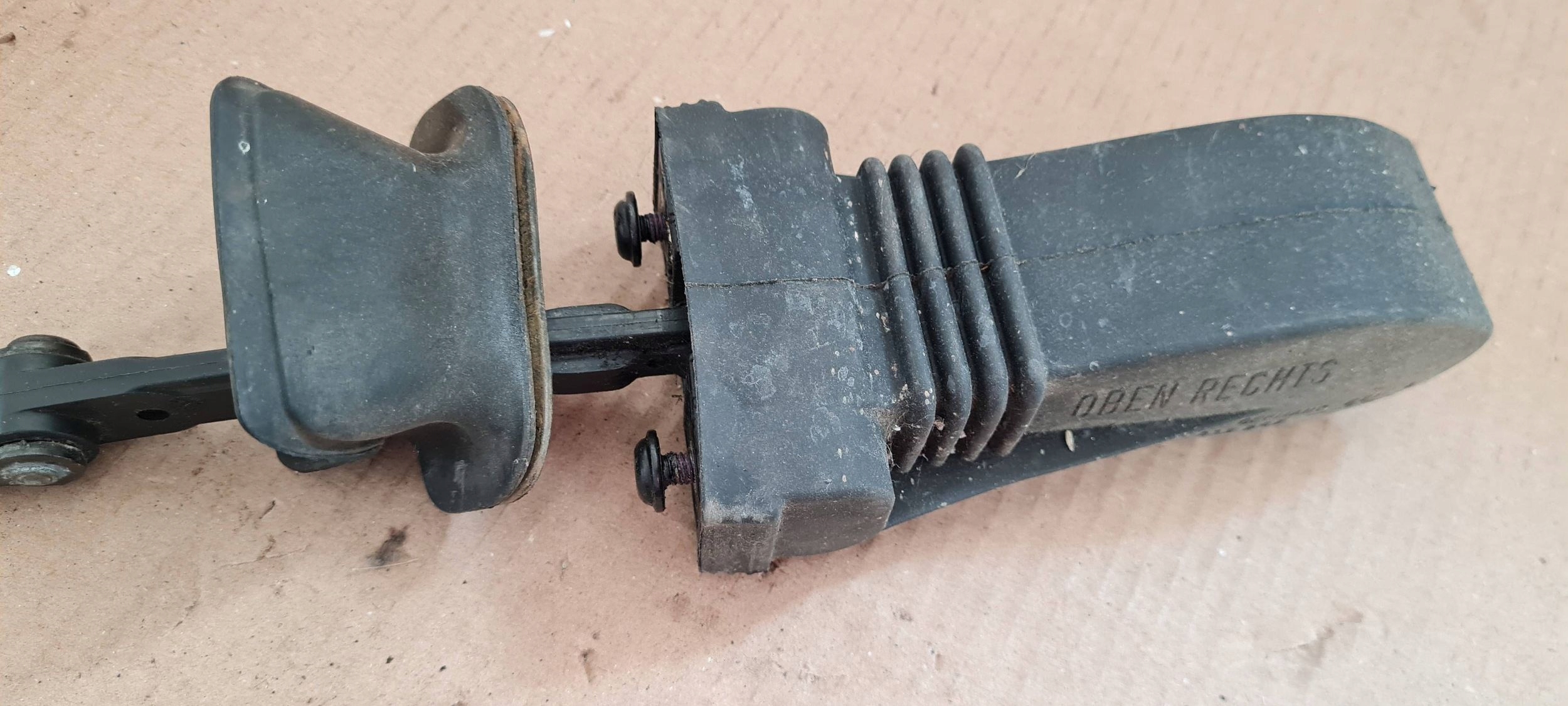 A5 8T limiter door left right front 8T0837249