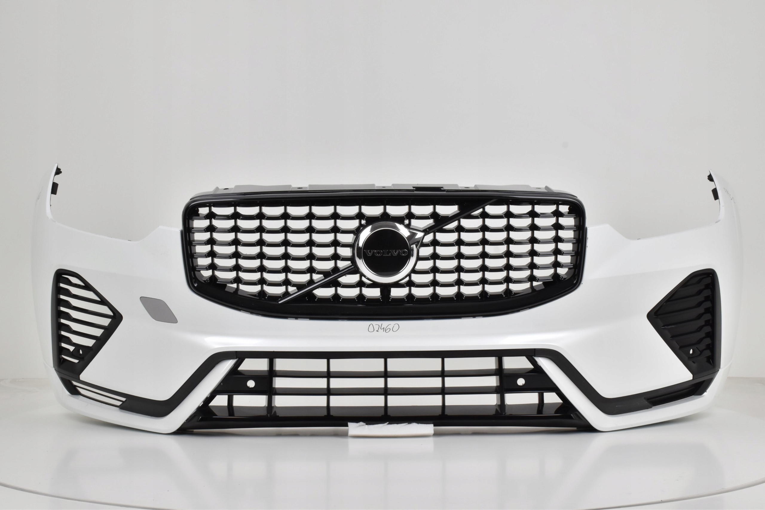 VOLVO XC60 XC-60 II LIFT R-DESIGN 2022- ZDERZAK PRZEDNI