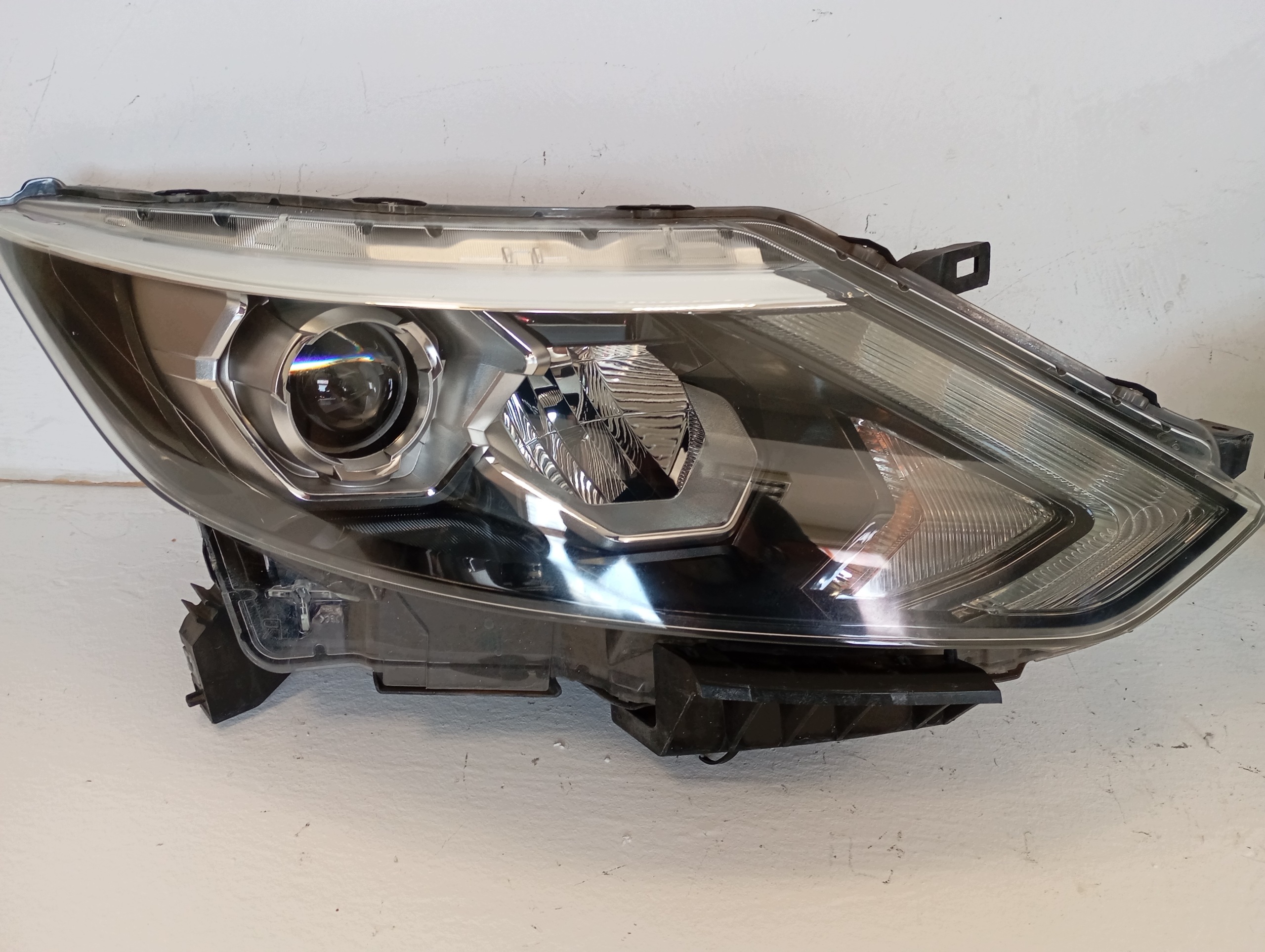 light right FULL LED NISSAN QASHQAI III J12