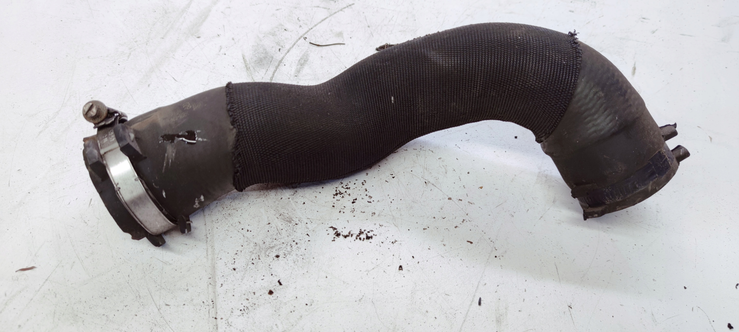 ROHR SCHLAUCH INTERCOOLER AUDI A4 B7 8E0145708N