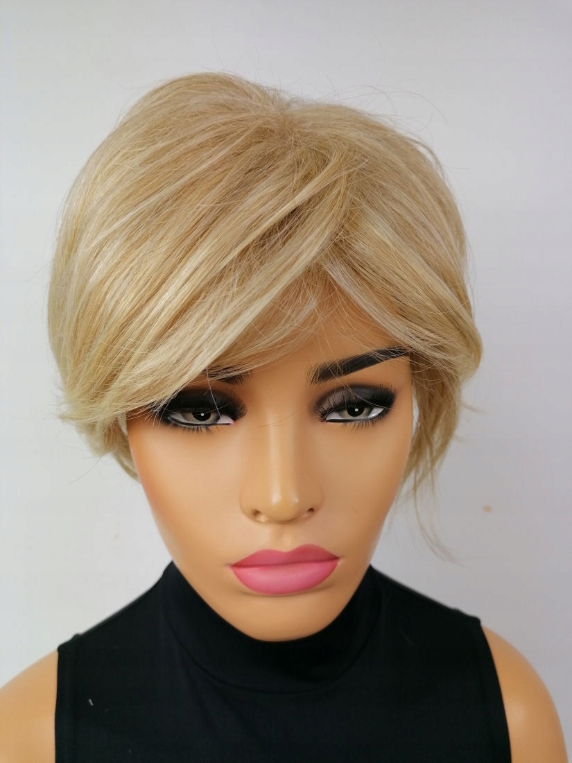 Dámská paruka Taylor elegantní, slunečná blond Neessaja wigs shop-r21
