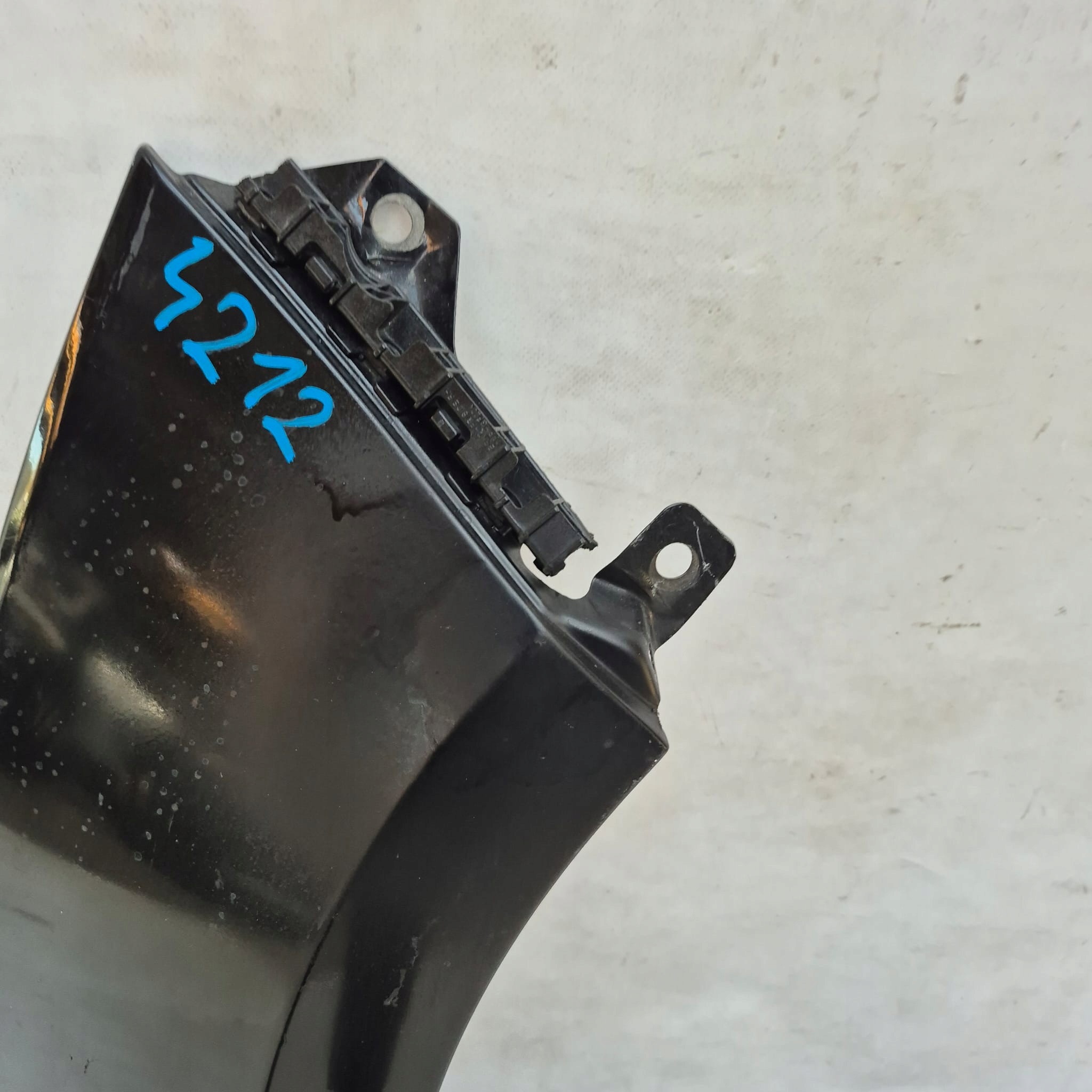 HYUNDAI I20 and 1 LIFT 12-15 fender front front right