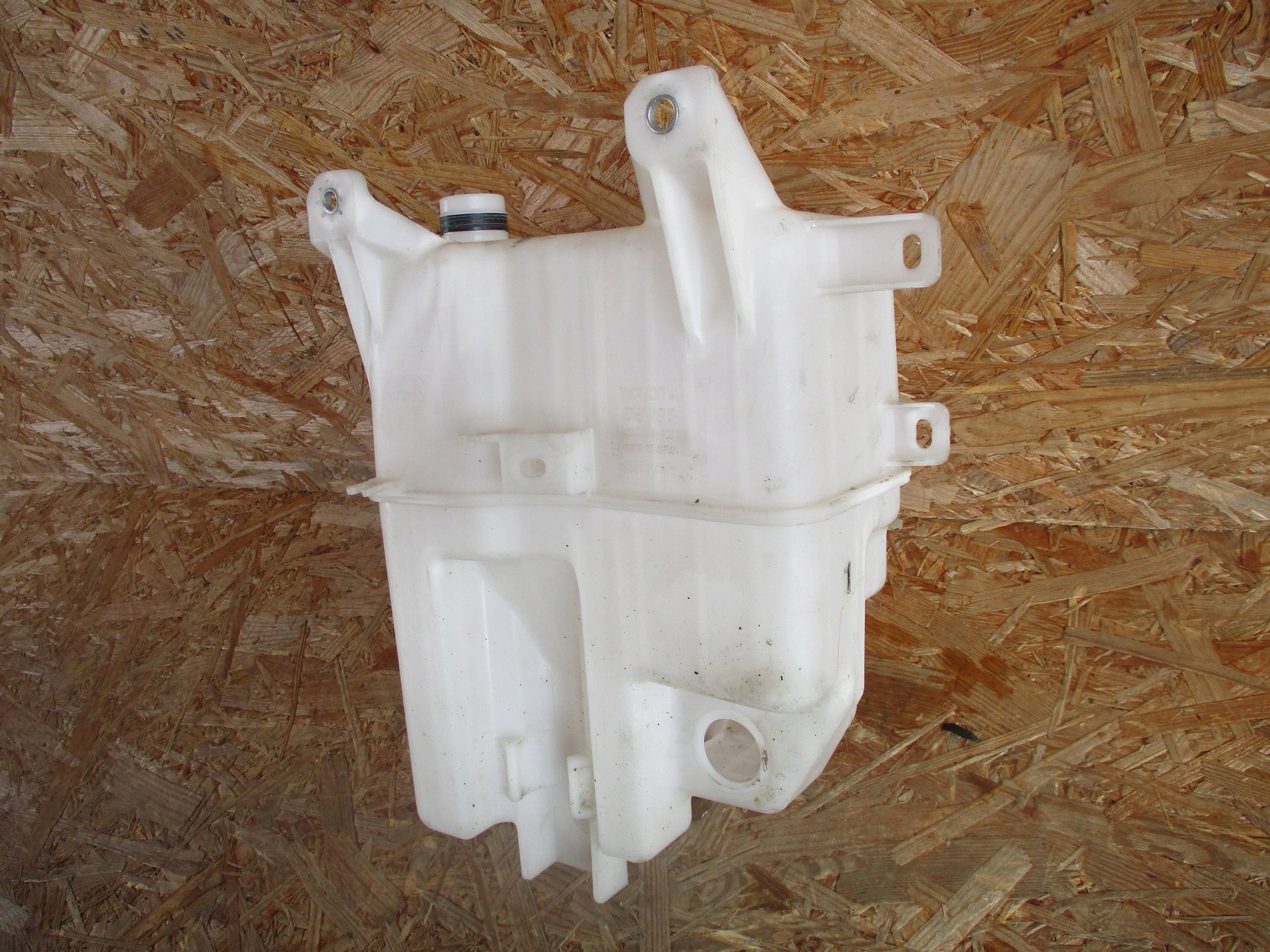 washer fluid tank LEXUS RX 450H