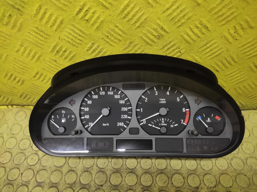 BMW E46 2.2 budíky 6910275
