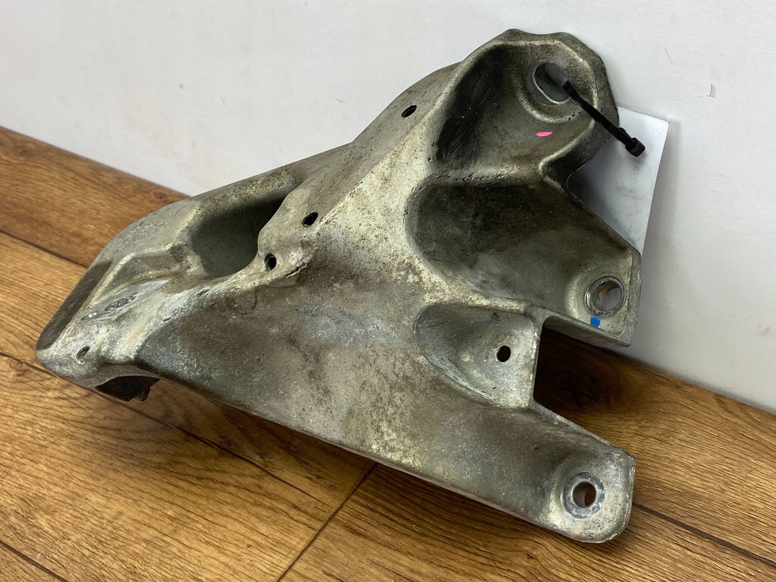 engine mount Chevrolet Camaro SS VI 2016+ 6.2