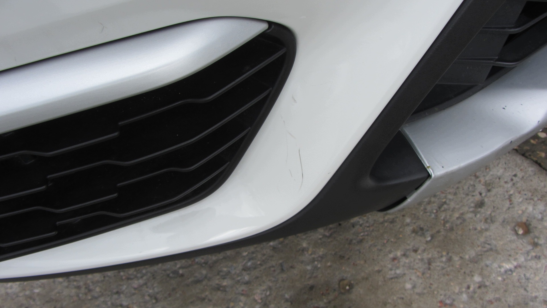 BMW X1 F48 front white XLINE complete front bumper ALPINWEISS A300
