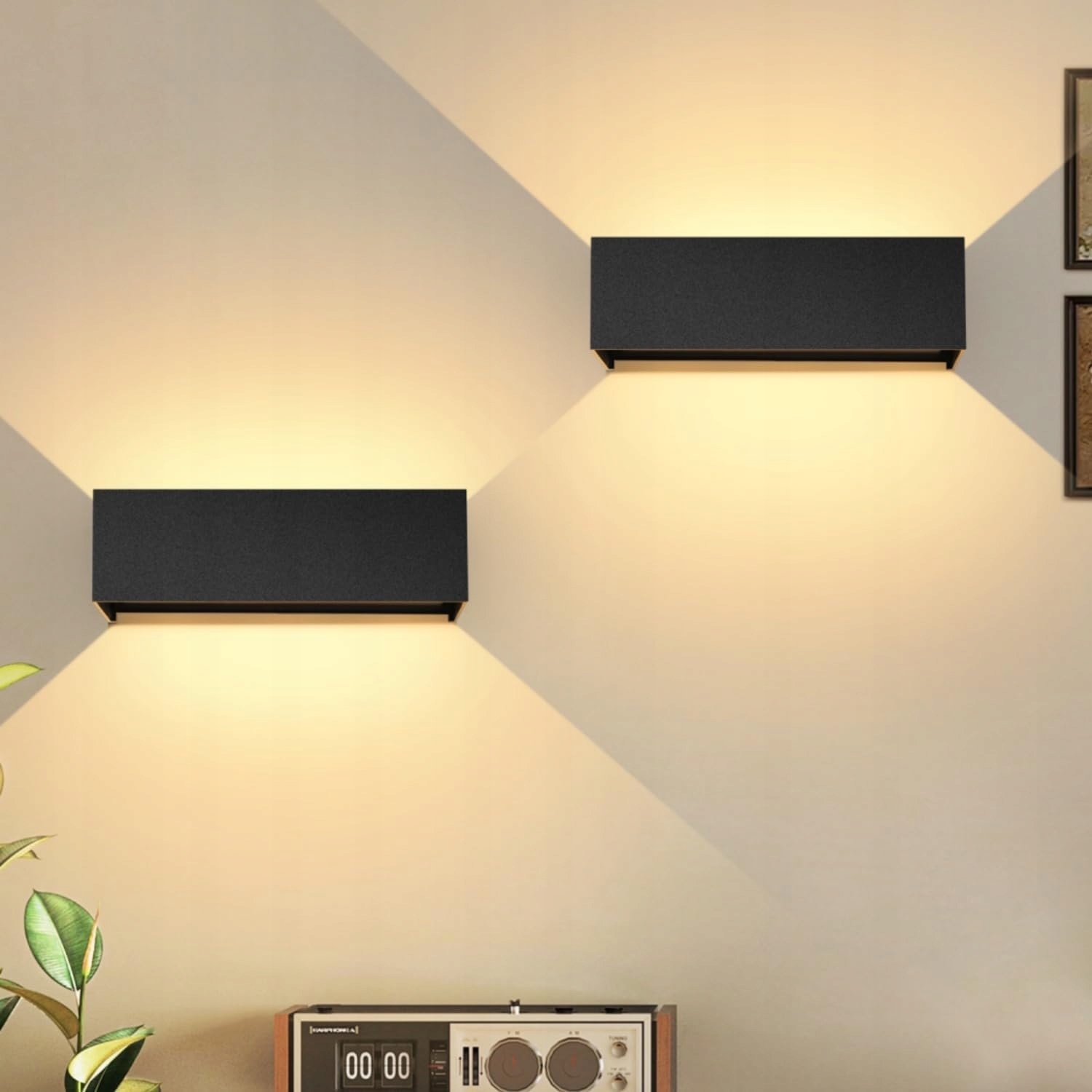 Záhradné lampy Kingwen 2 ks 30 W čierne IP65 3000K nastaviteľný uhol