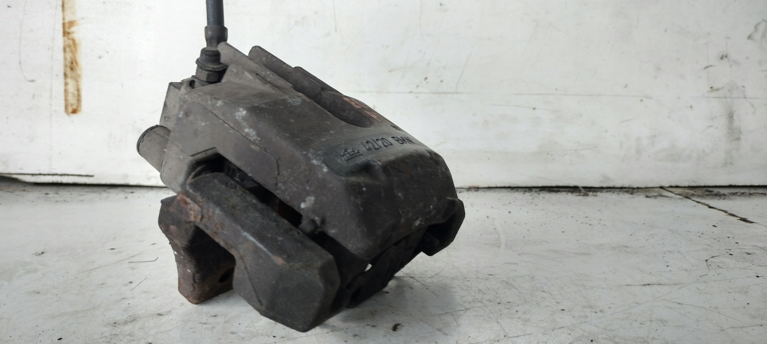 BMW E60 E61 caliper brake right rear part
