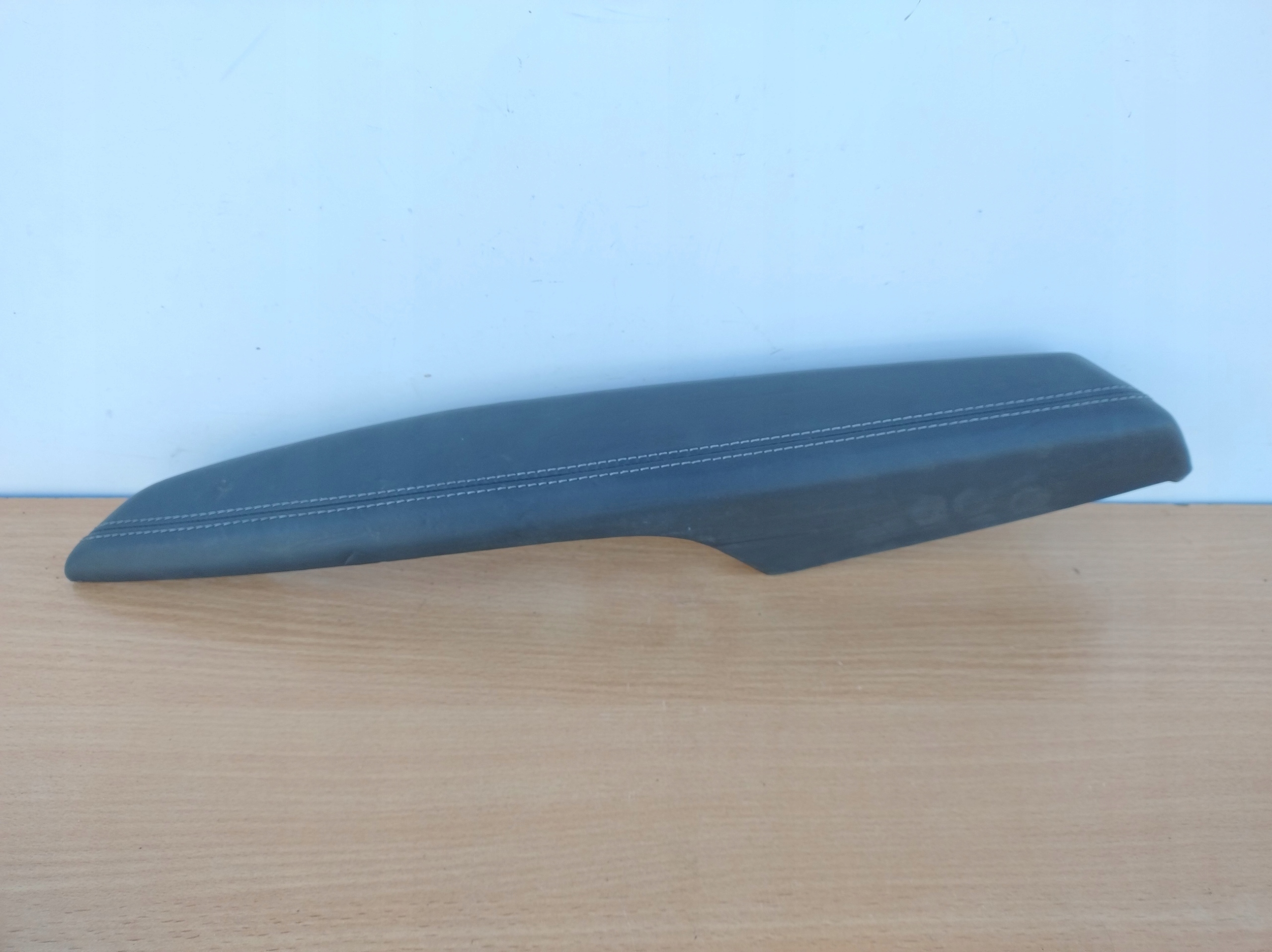 AUDI E-TRON GT RS side door left rear part leather