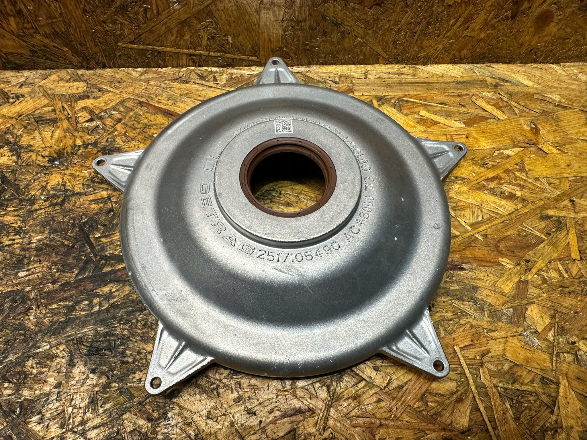 OBUDOWA SPRZĘGŁA NISSAN RENAULT DW5 DW6 2517105490