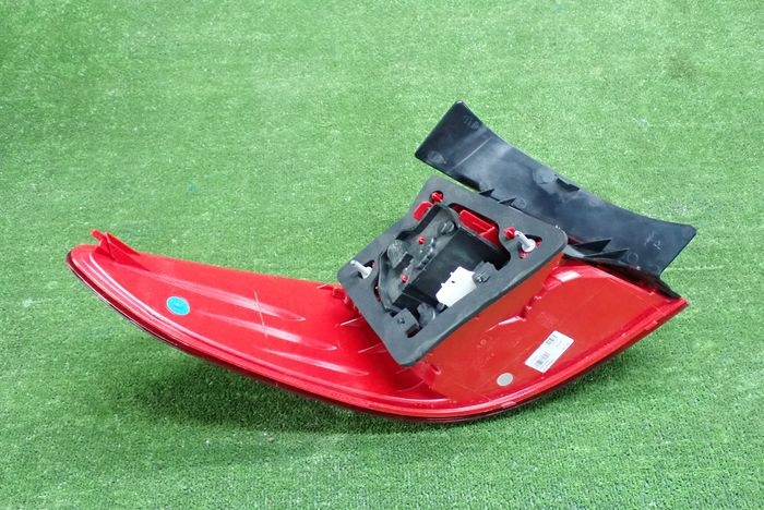 PEUGEOT 408 light right rear rear part