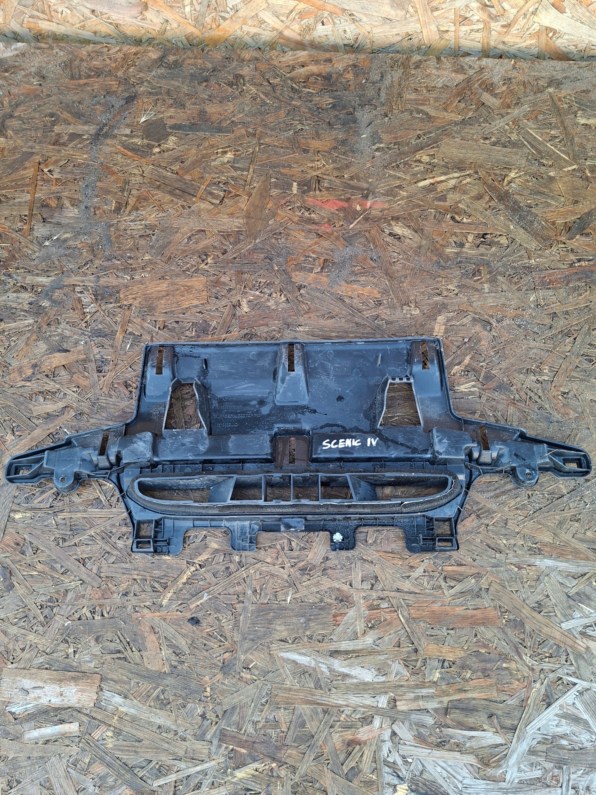 intake drain air RENAULT SCENIC IV 681835488R