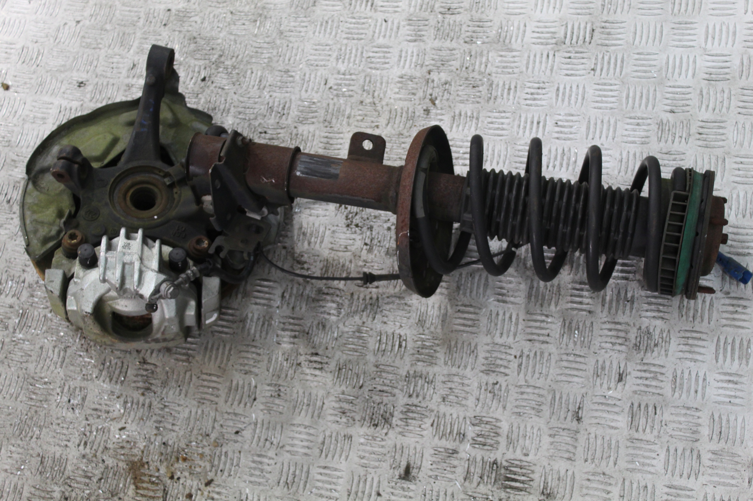 swing left front shock absorber PEUGEOT 508 and