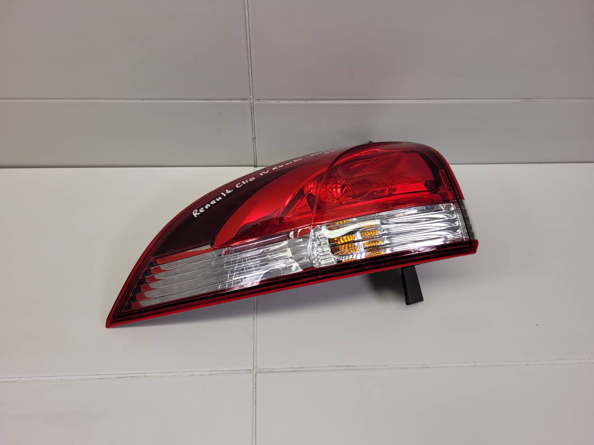 light rear left side Renault Clio 4 2015 265507408R