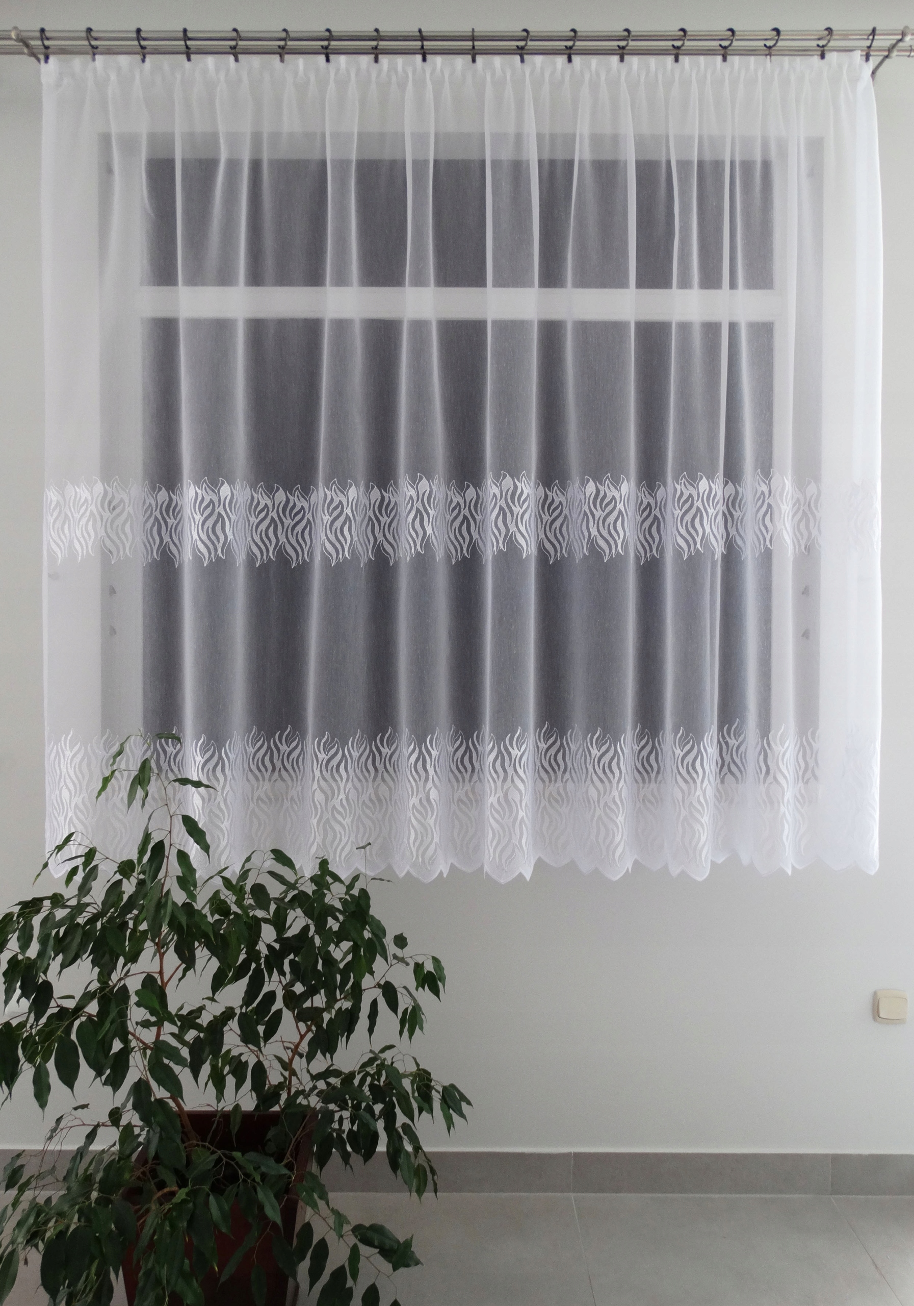 Mg Záclona Liwa Batyst Bílá výšivka 300x175 s páskou