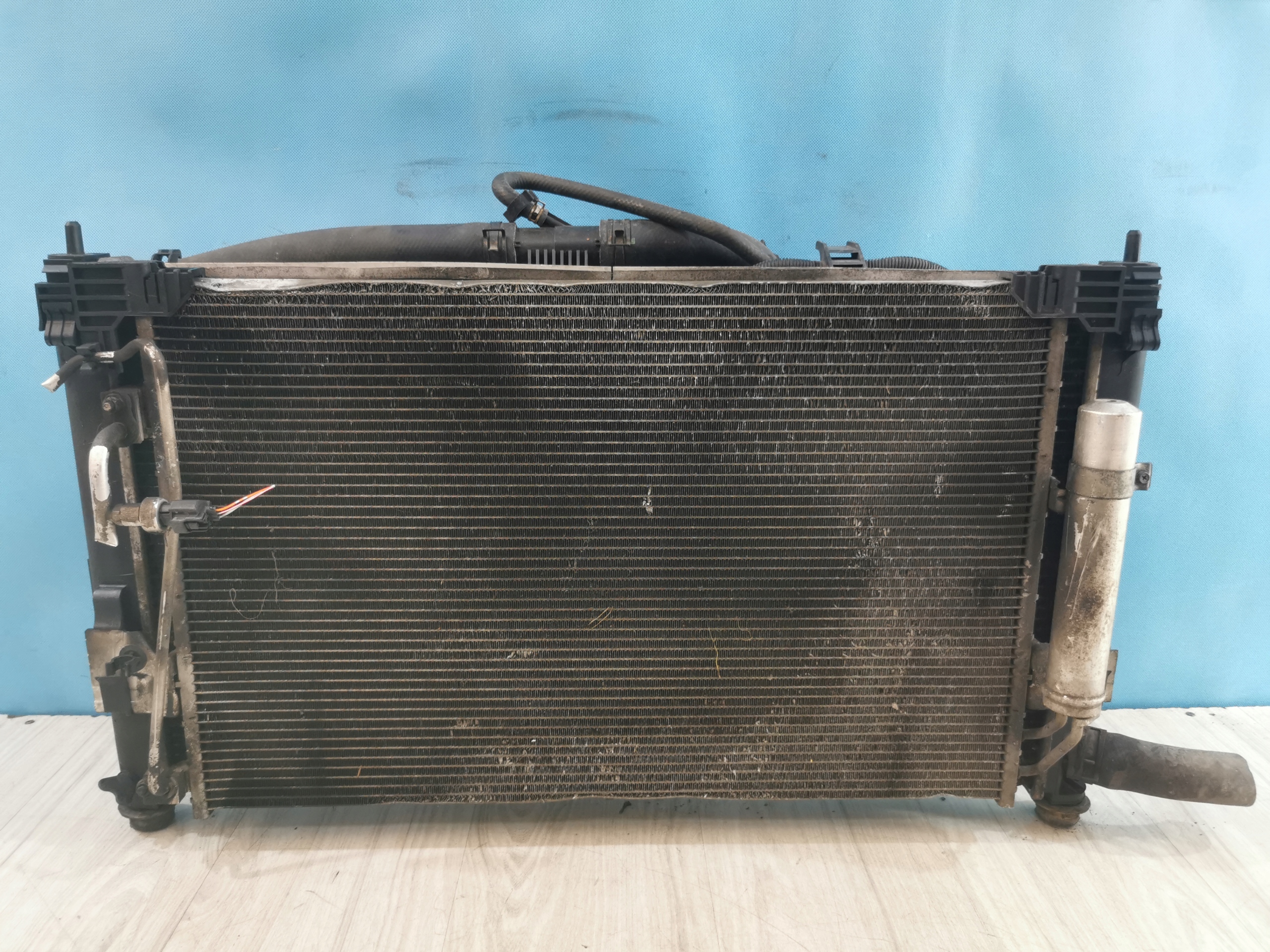 Mitsubishi Outlander II Lift 2010/2012 chłodnice wody wentylator 2.2 Diesel