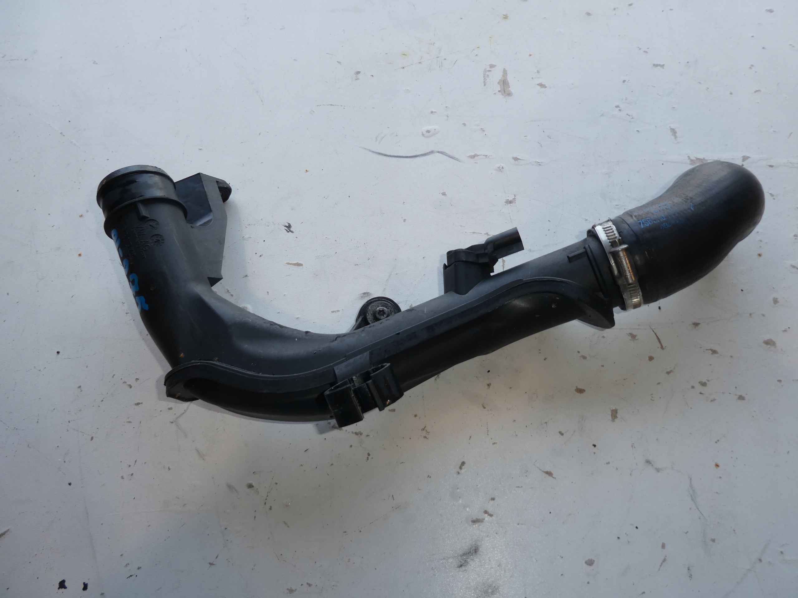 TIGUAN 5N0 SCHLAUCH INTERCOOLER 2.0TDI 5N0145770A