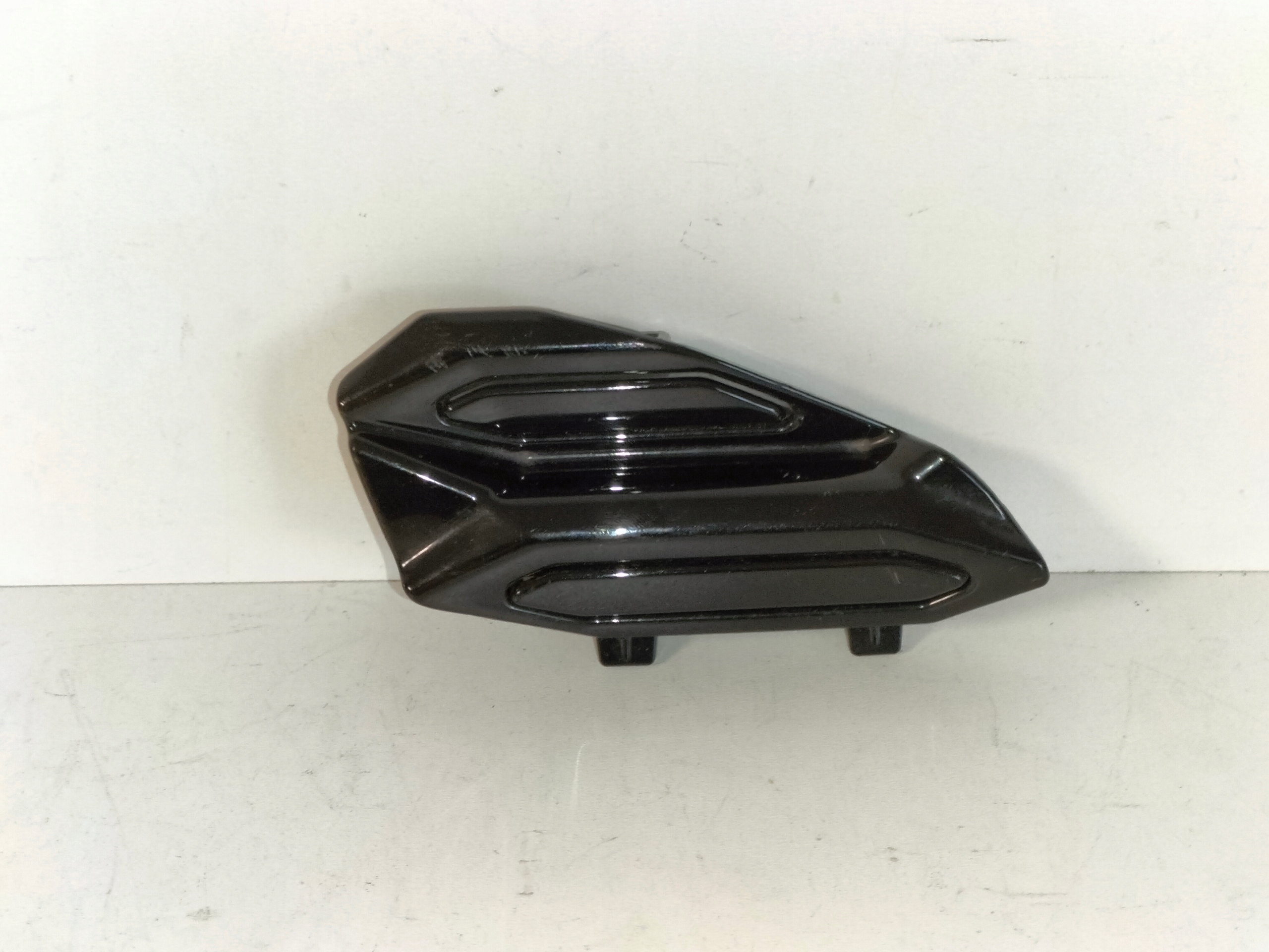 spoiler grille of a bumper front AUDI Q6 85H E-TRON 24- S-LINE