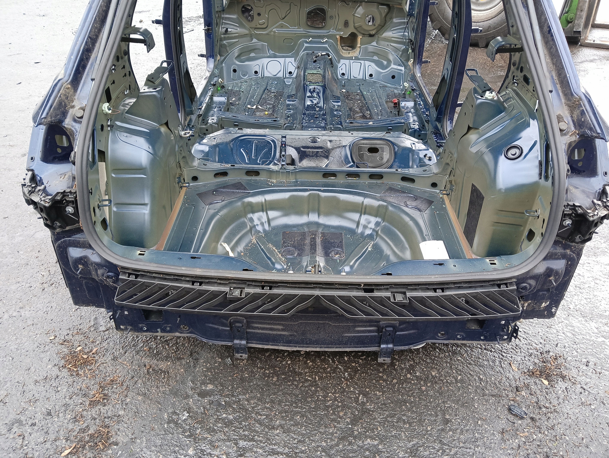 PAS TYLNY VOLKSWAGEN T-ROC (2017-2021) LC5B