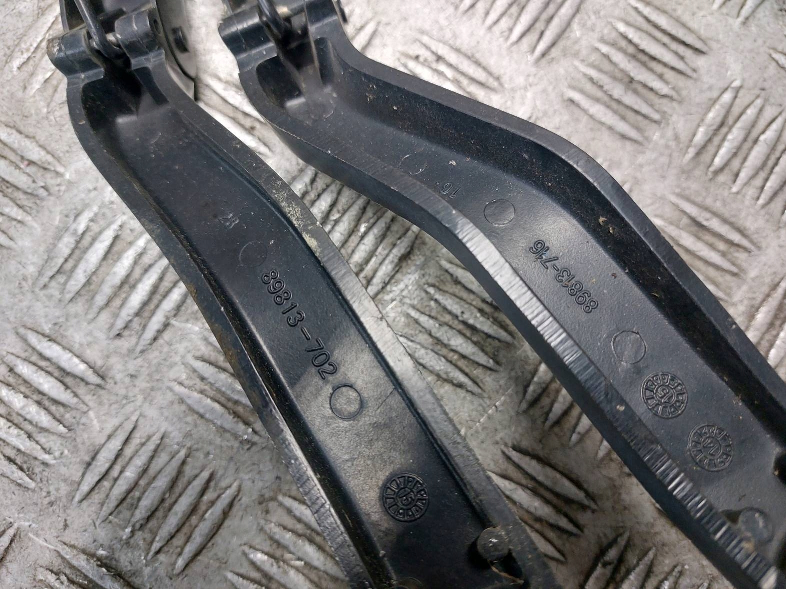 wiper arm left + right front RAM 1500 and LIFT 13- 55277450AD