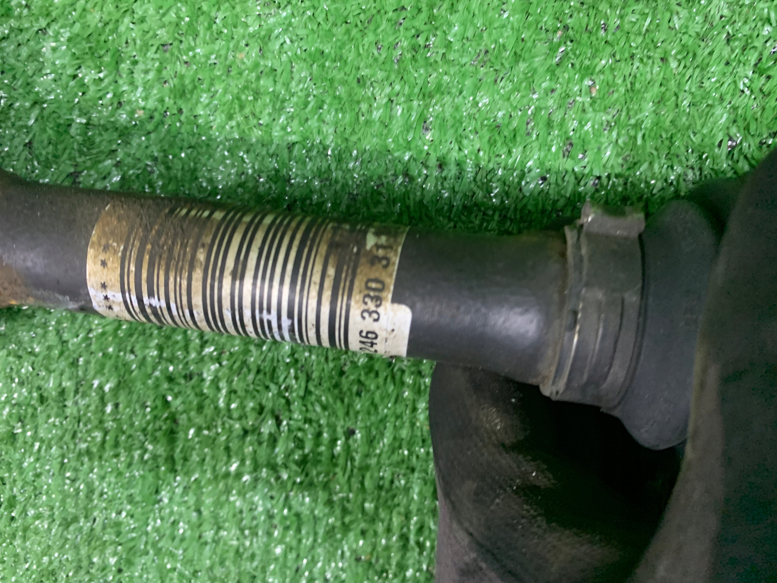 Mercedes A W176 W246 1.8 2.2 CDI semi-axis left front front A0246330310