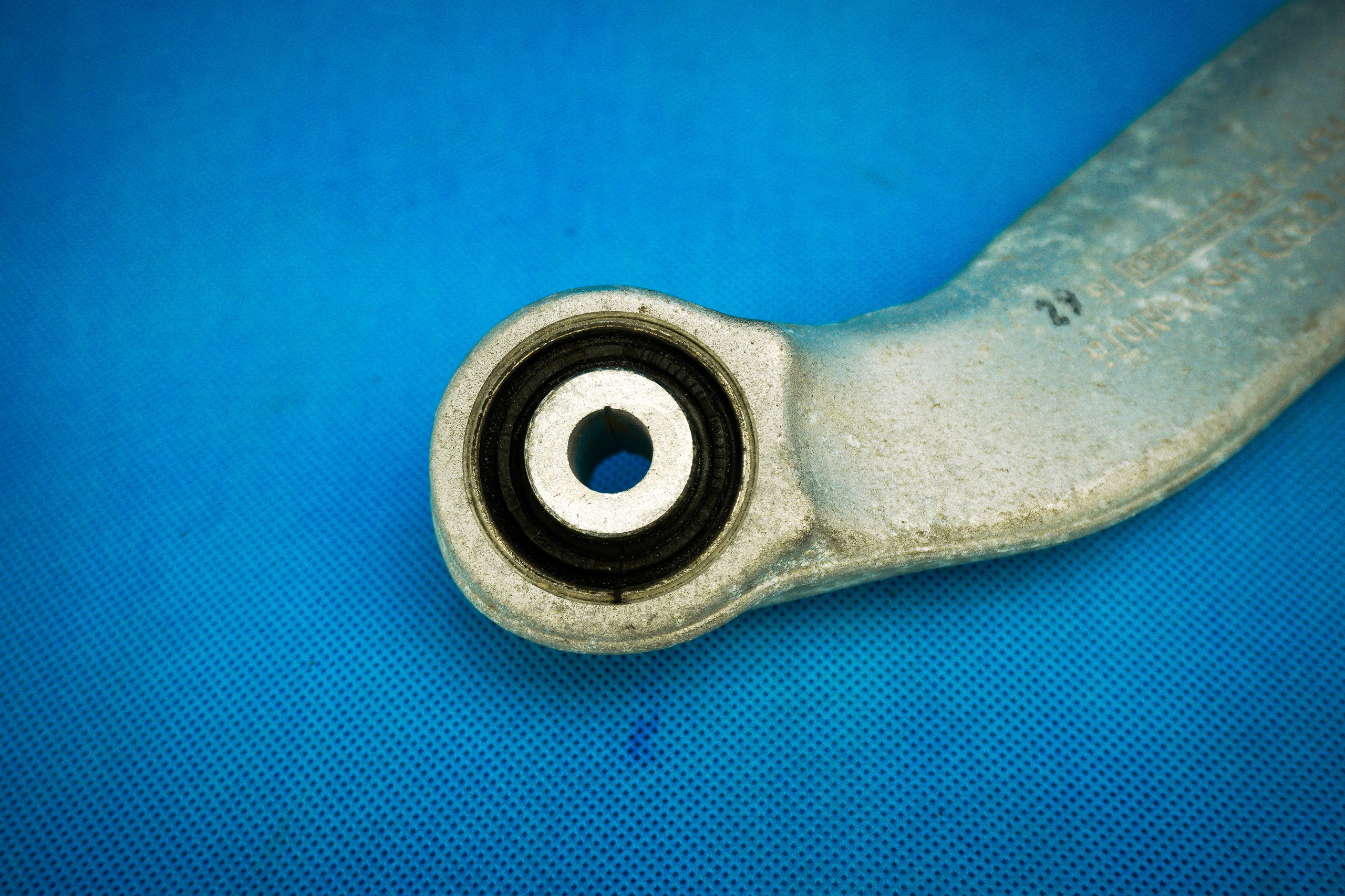 querlenker quer heck Audi A6 4G A7 4G8 A8 4H Q5 8R 8K0505323H