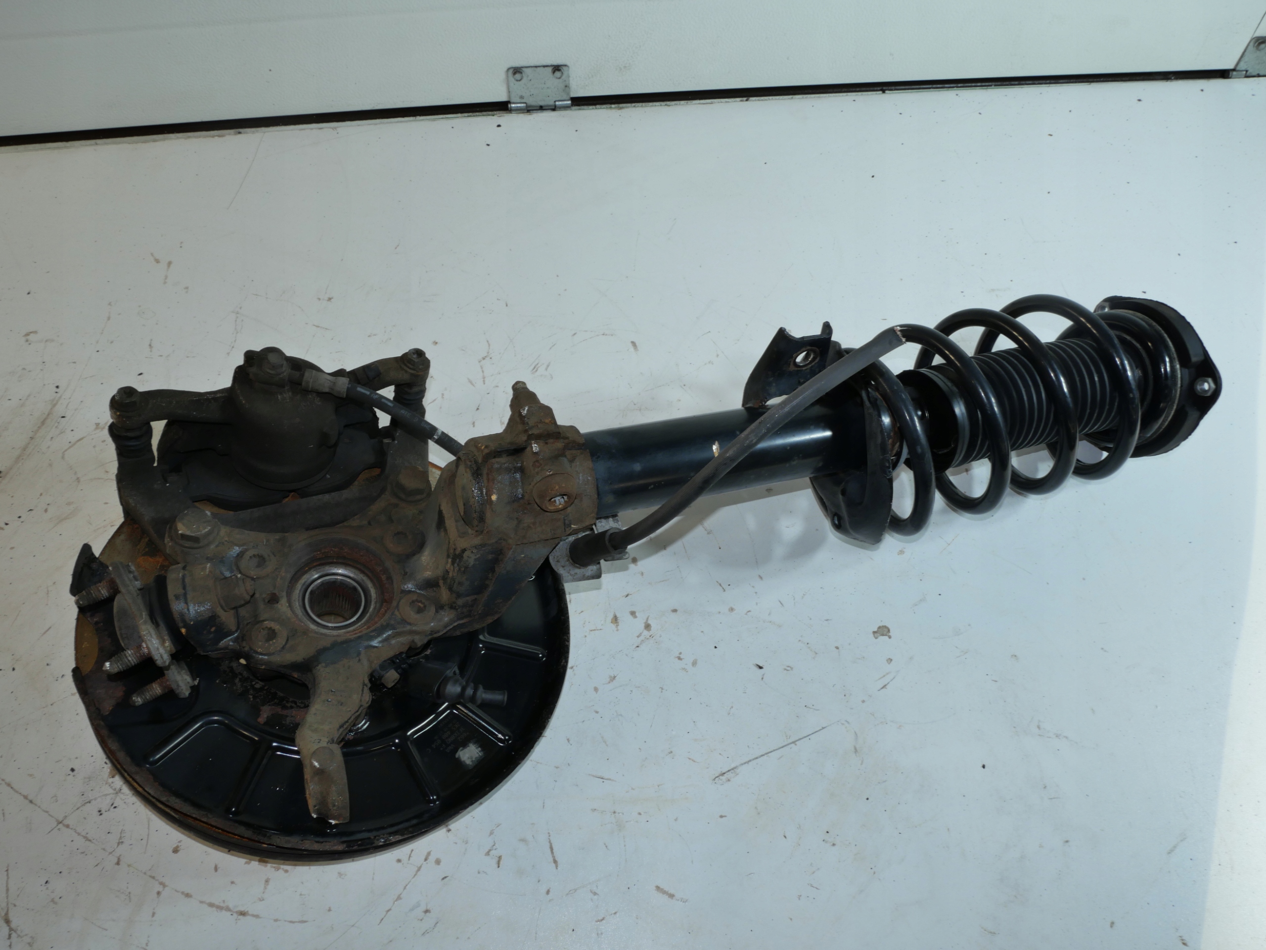 swing McPherson front VW CADDY IV 2K5412021AQ