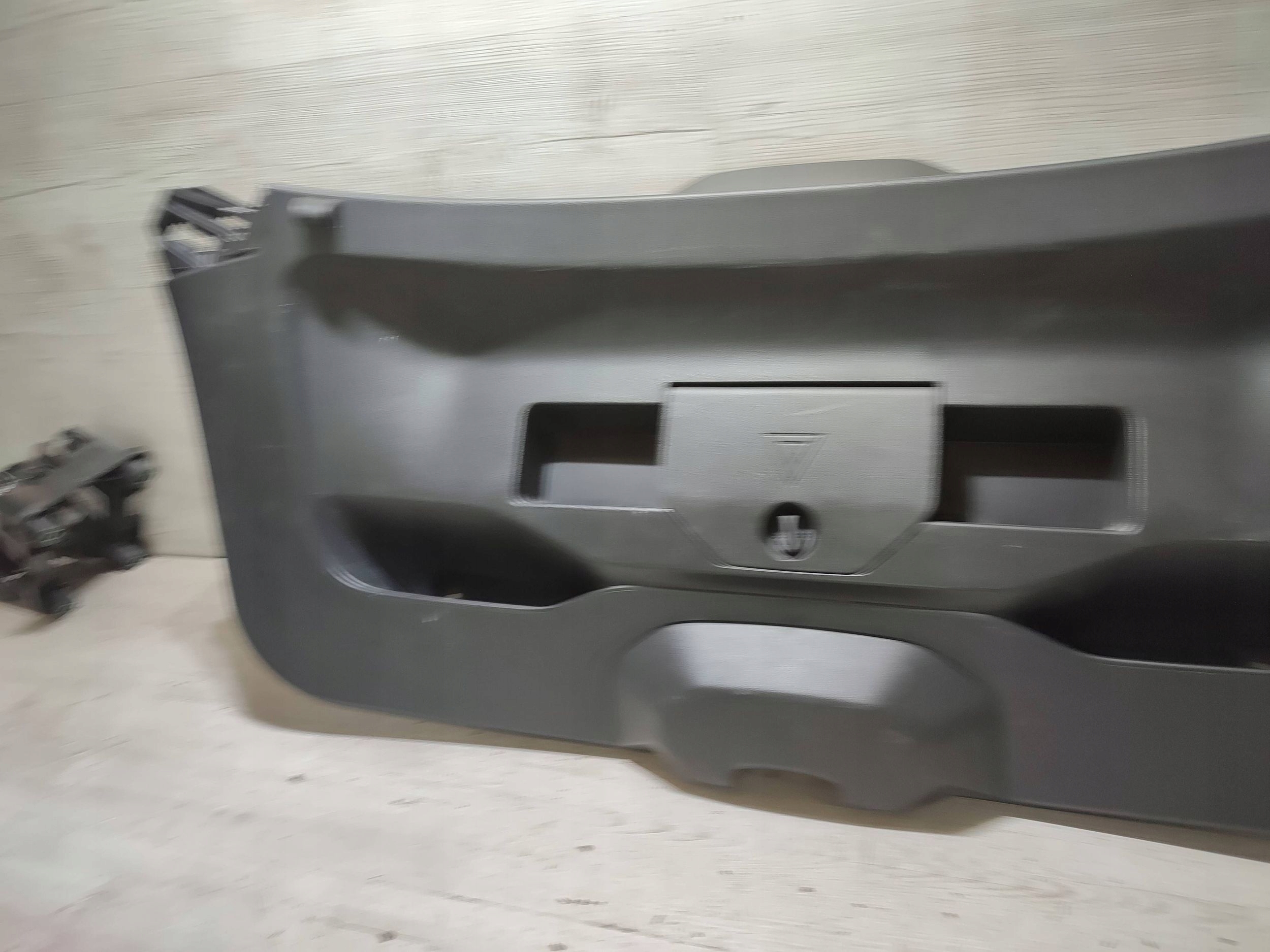 Peugeot 2008 II 2020 side bonnet