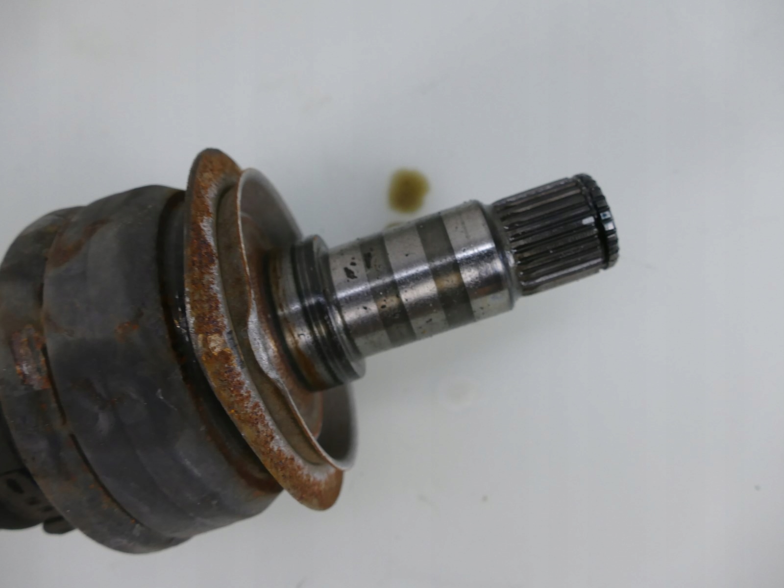 MERCEDES S W221 3.5 B semi-axis right rear part right rear