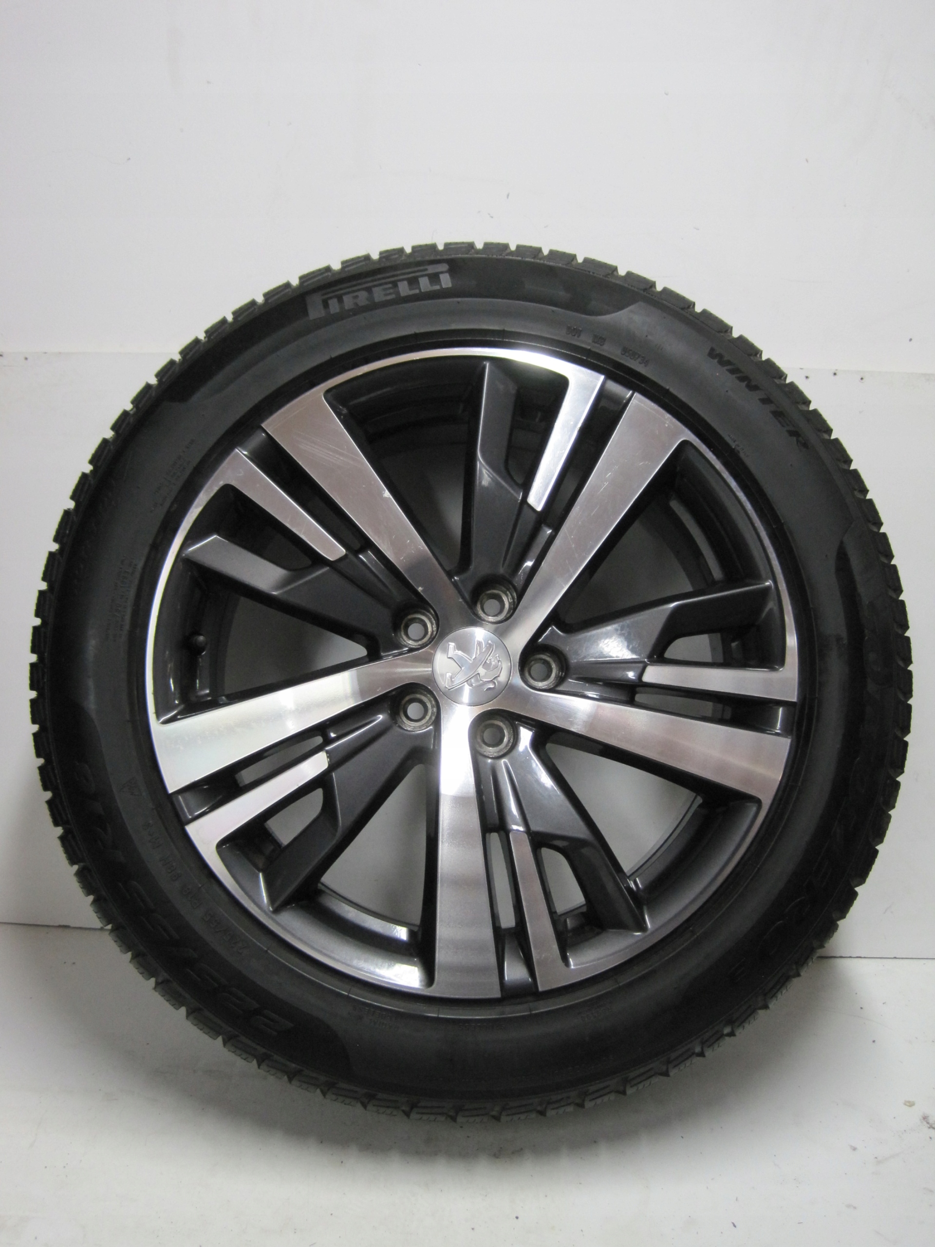 wheels discs tyres PEUGEOT 3008 R18 M+S 4MM