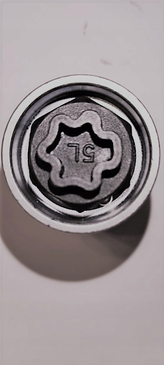 Adaptér, bezpečnostní šroub, zlodějka Mercedes 5L