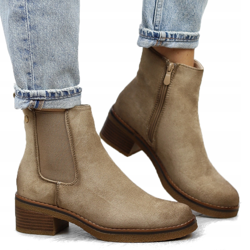 Béžové dámské kotníkové boty s elegantním zateplením na plochém podpatku