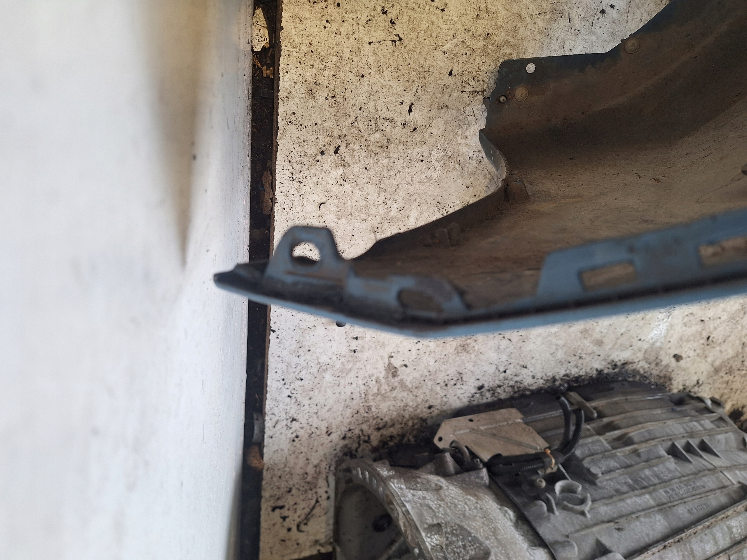 HYUNDAI I30 II 12-15 Paraurti + LED