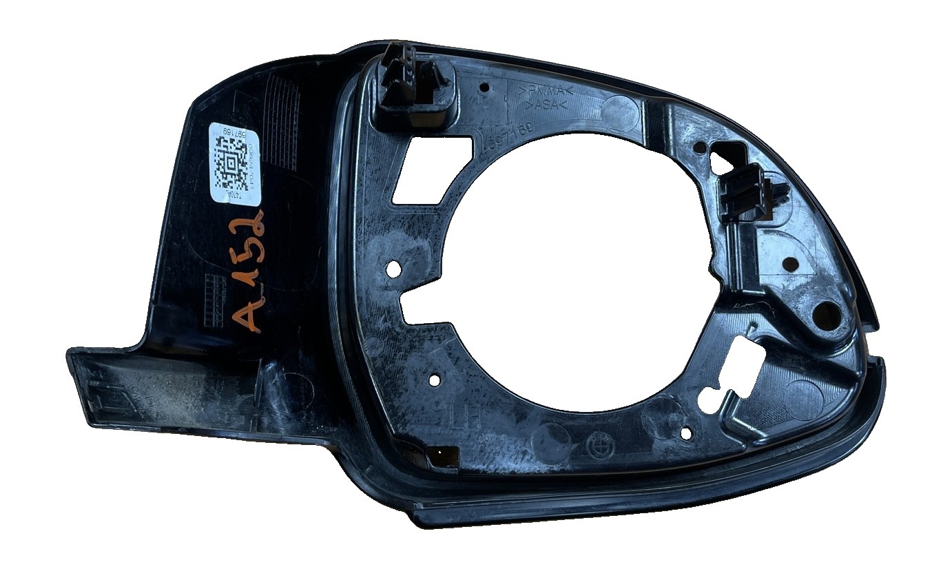 A152 BMW X3 G01 X4 G02 X5 G05 2017- frame cover mirrors left 697169