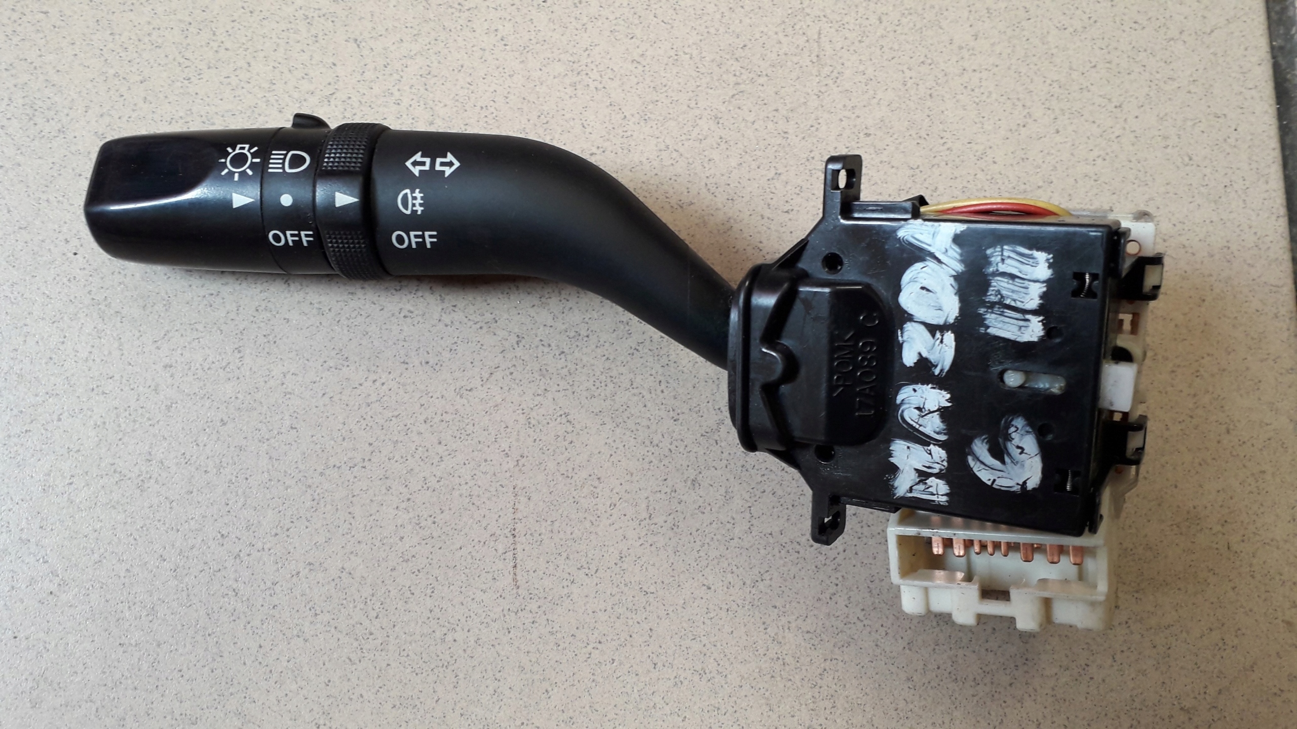 MAZDA TRIBUTE 6 MPV PRZEŁĄCZNIK ŚWIATEŁ KIERUNKOWS