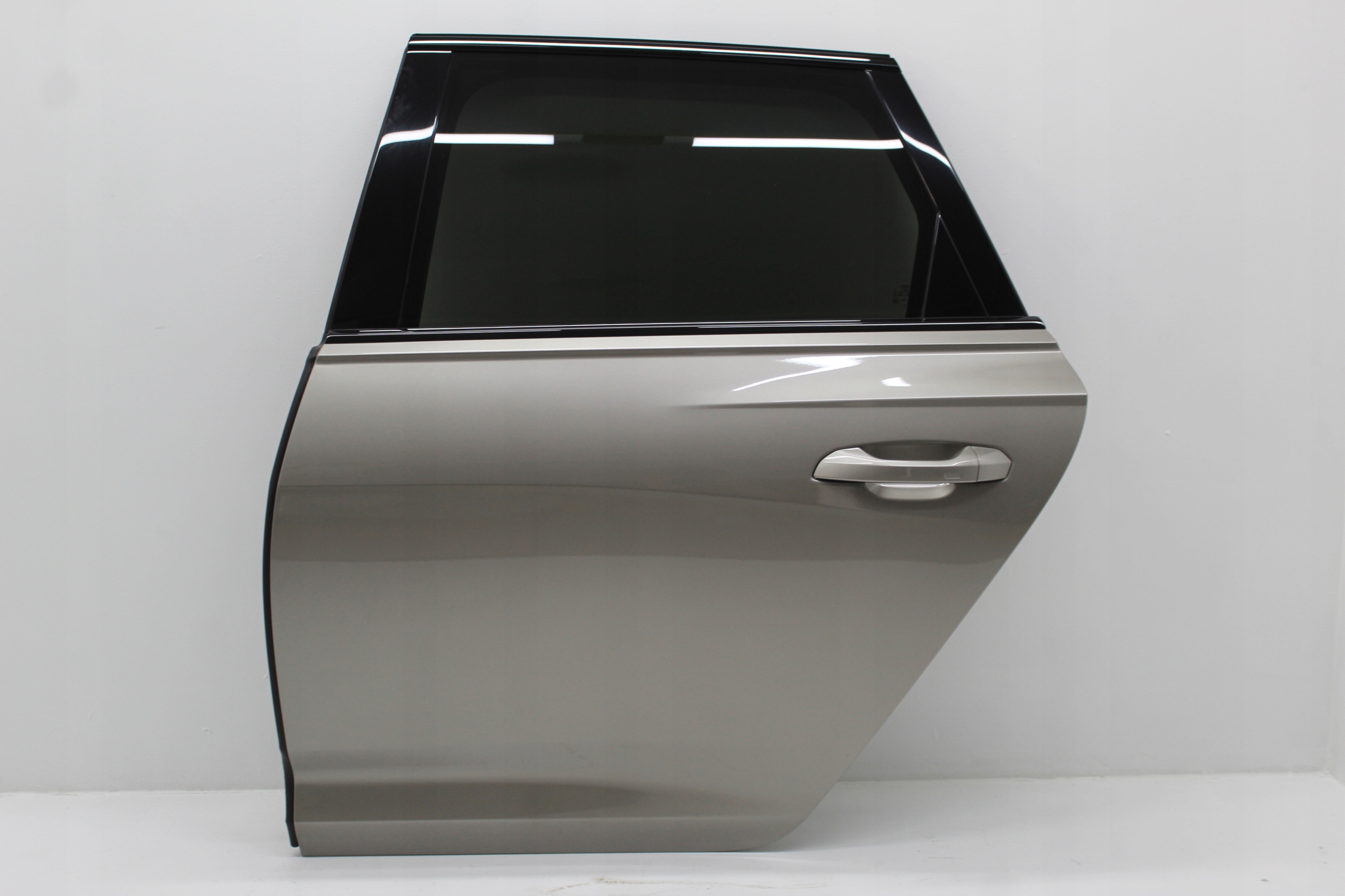 AUDI A6 C8 4K AVANT DRZWI TYŁ LEWE LZ1U