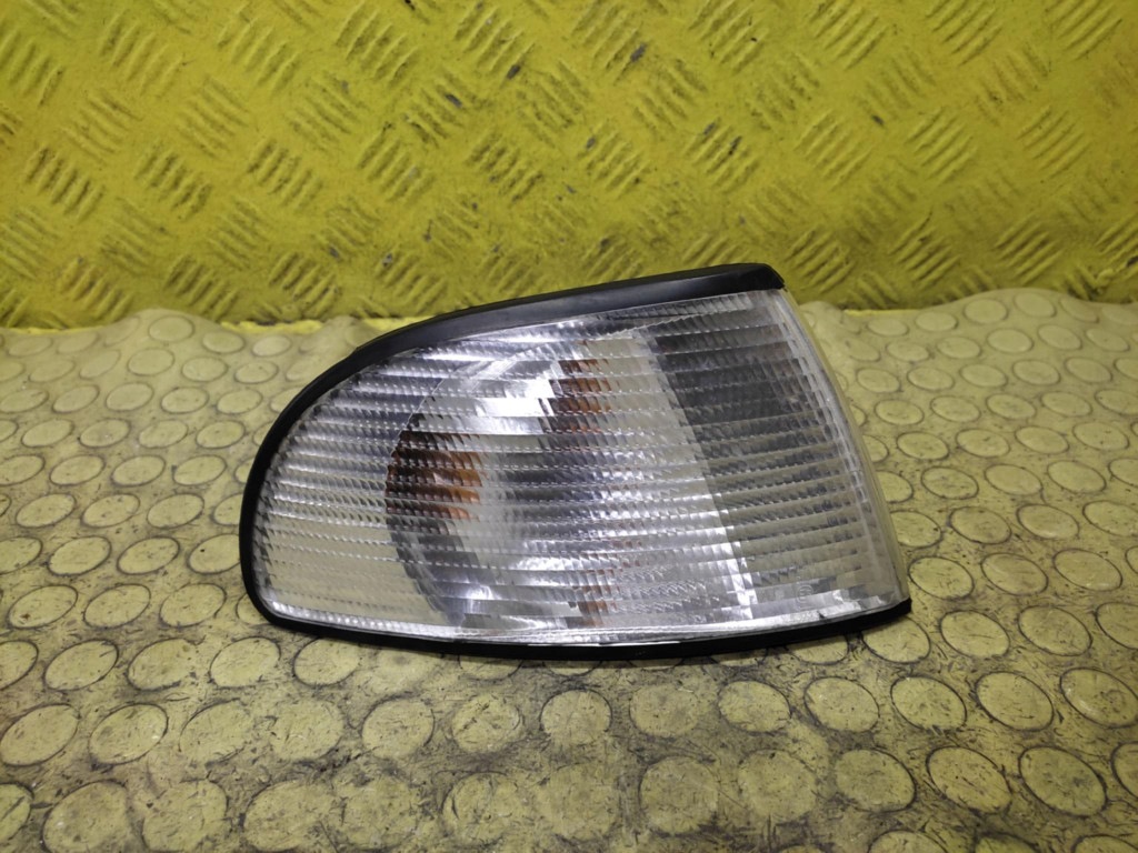 AUDI A4 B5 indicatore direzione destra anteriore