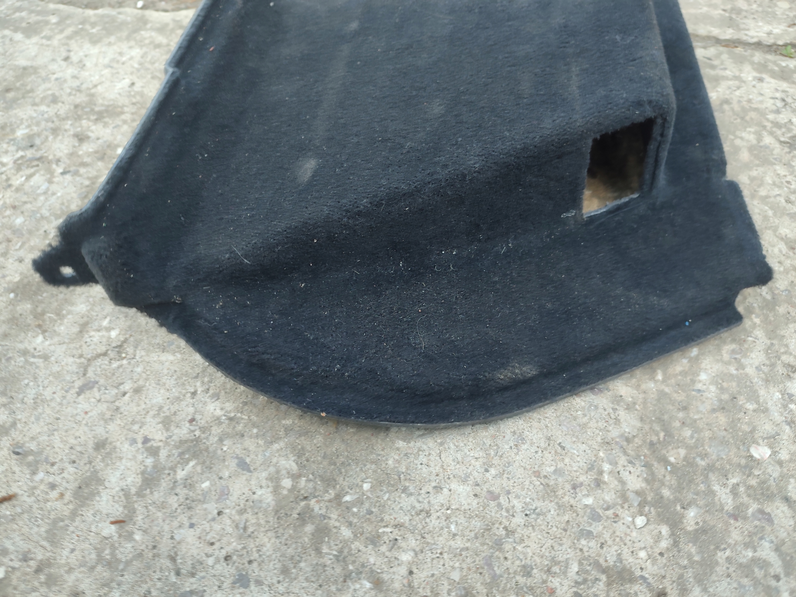 boot upholstery left Mercedes W204 kombi A2046902725