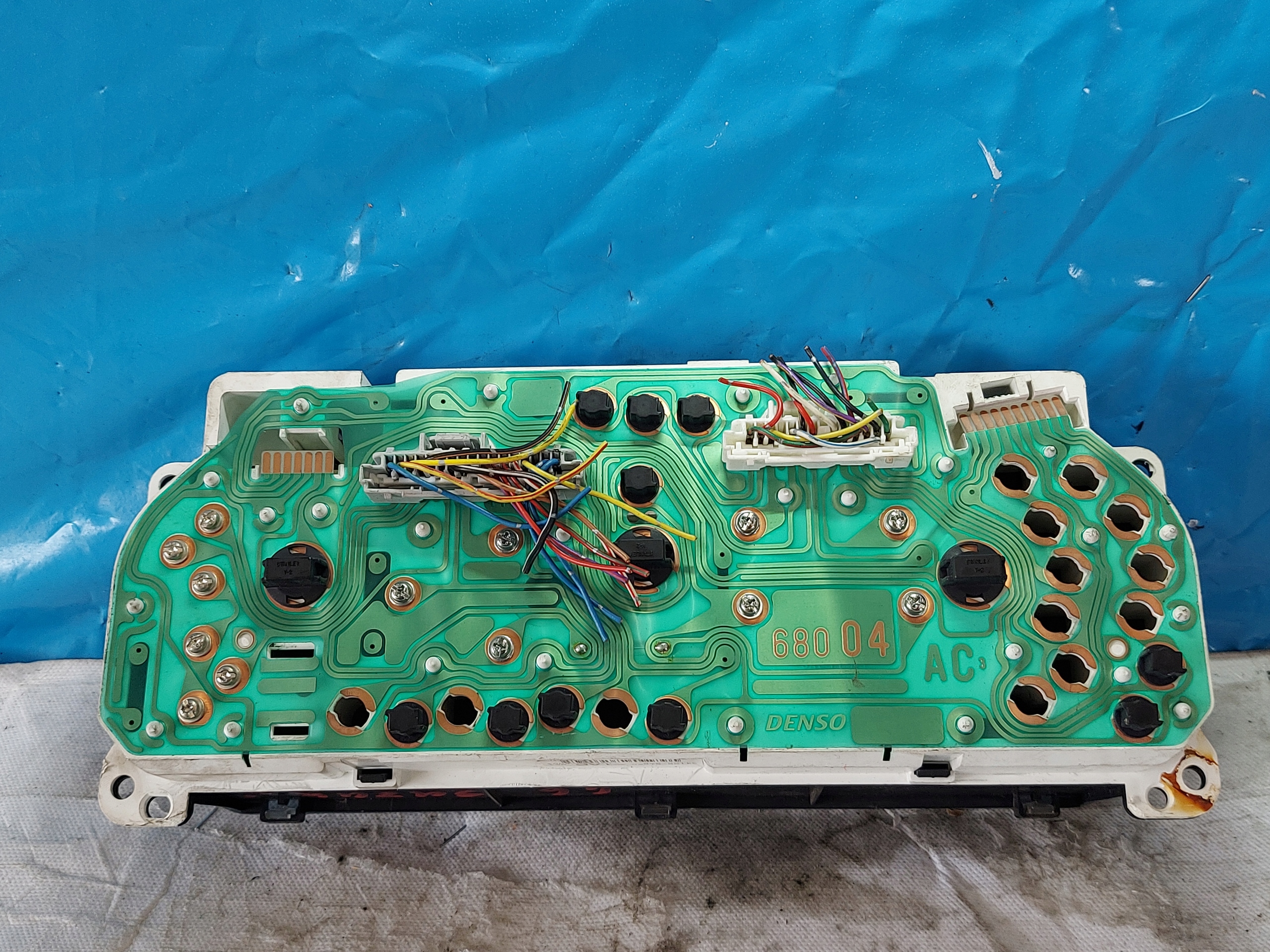 suzuki JIMNY 1.3 98- спидометр часы