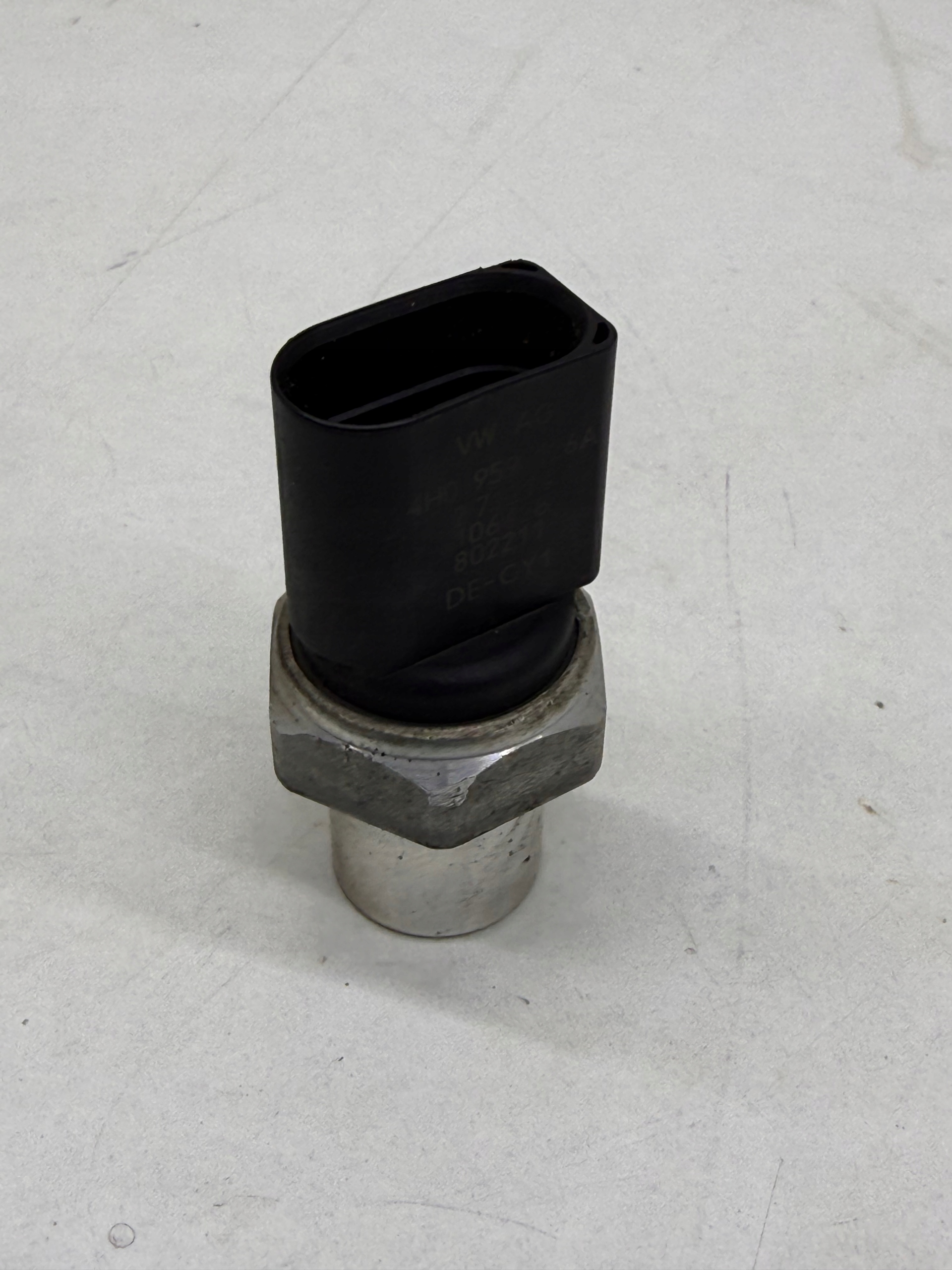 AUDI A7 C7 A6 C7 2.0 / 3.0 TDI Sensor Druck klimaanlage Original!