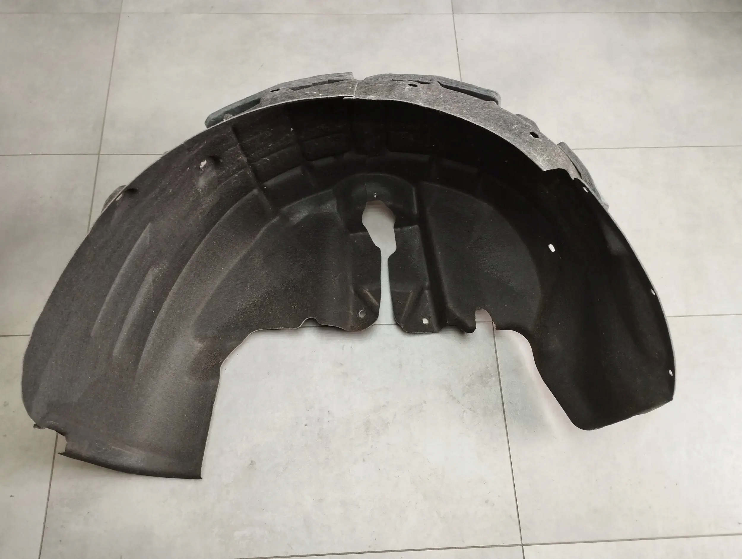 Audi A5 Sportback 8TA mudguard left rear part
